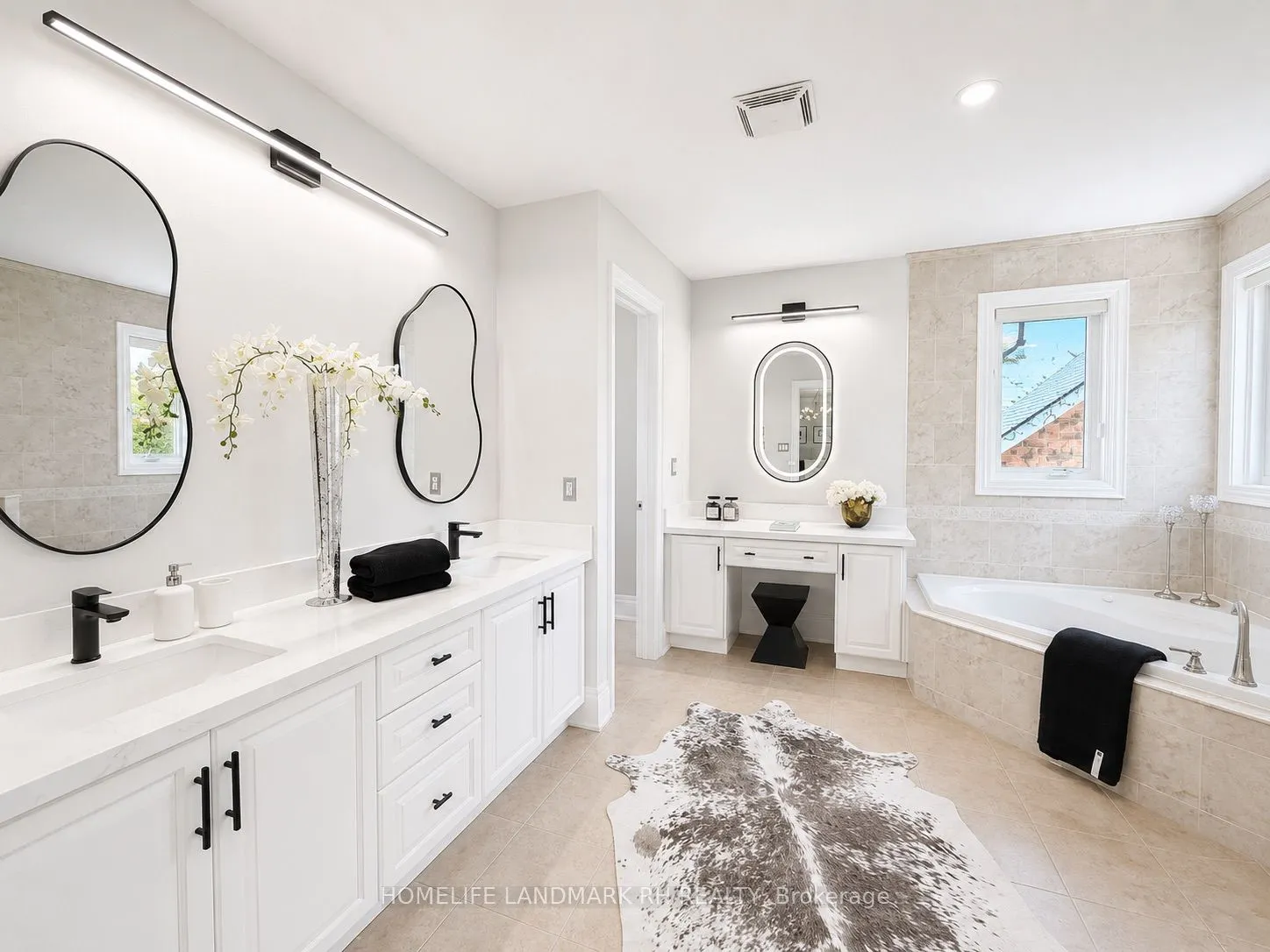 385 Kennedy Street W