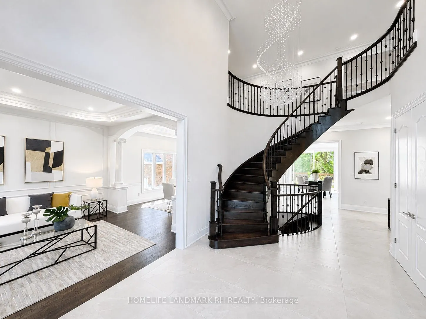 385 Kennedy Street W