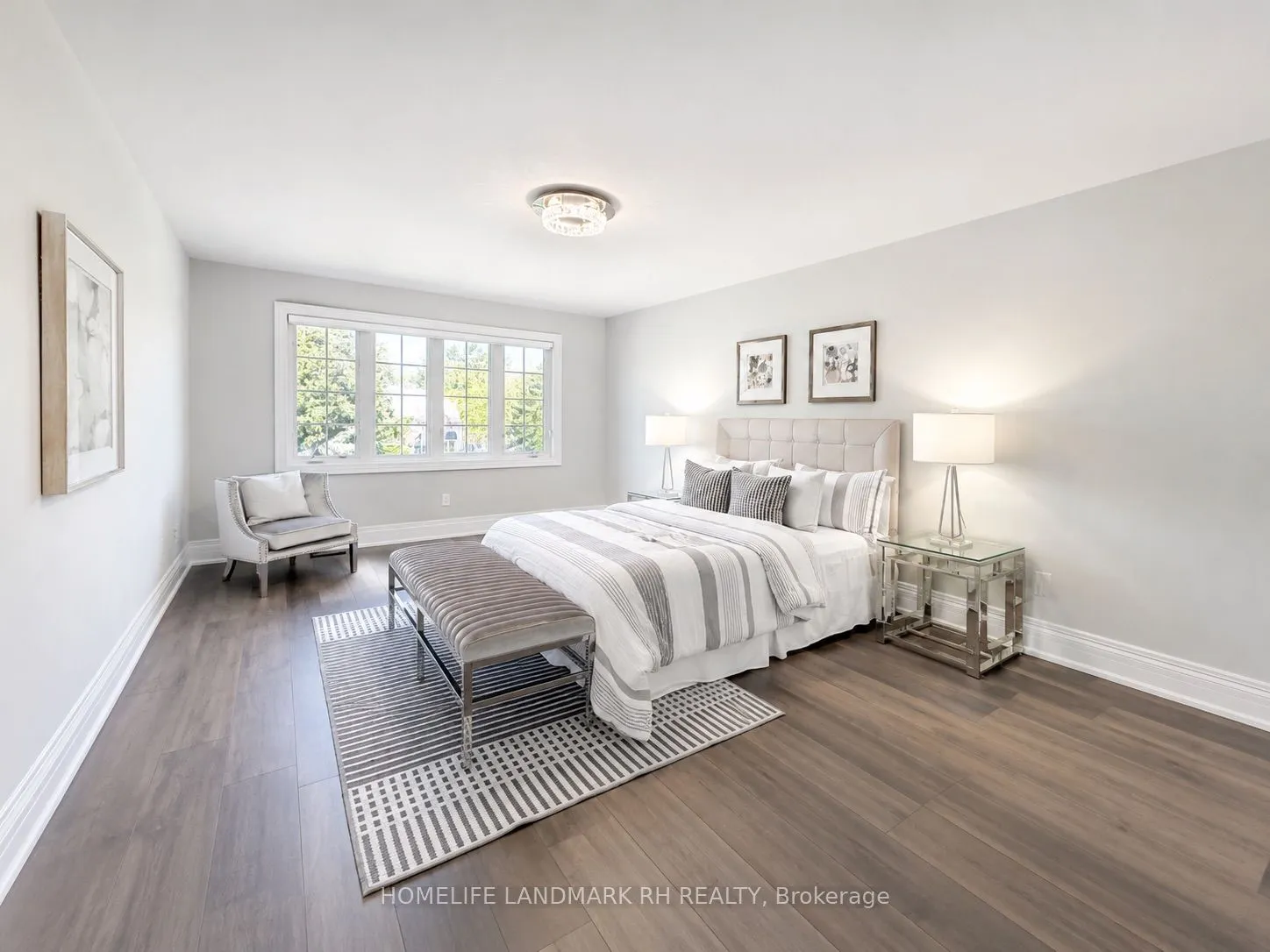 385 Kennedy Street W