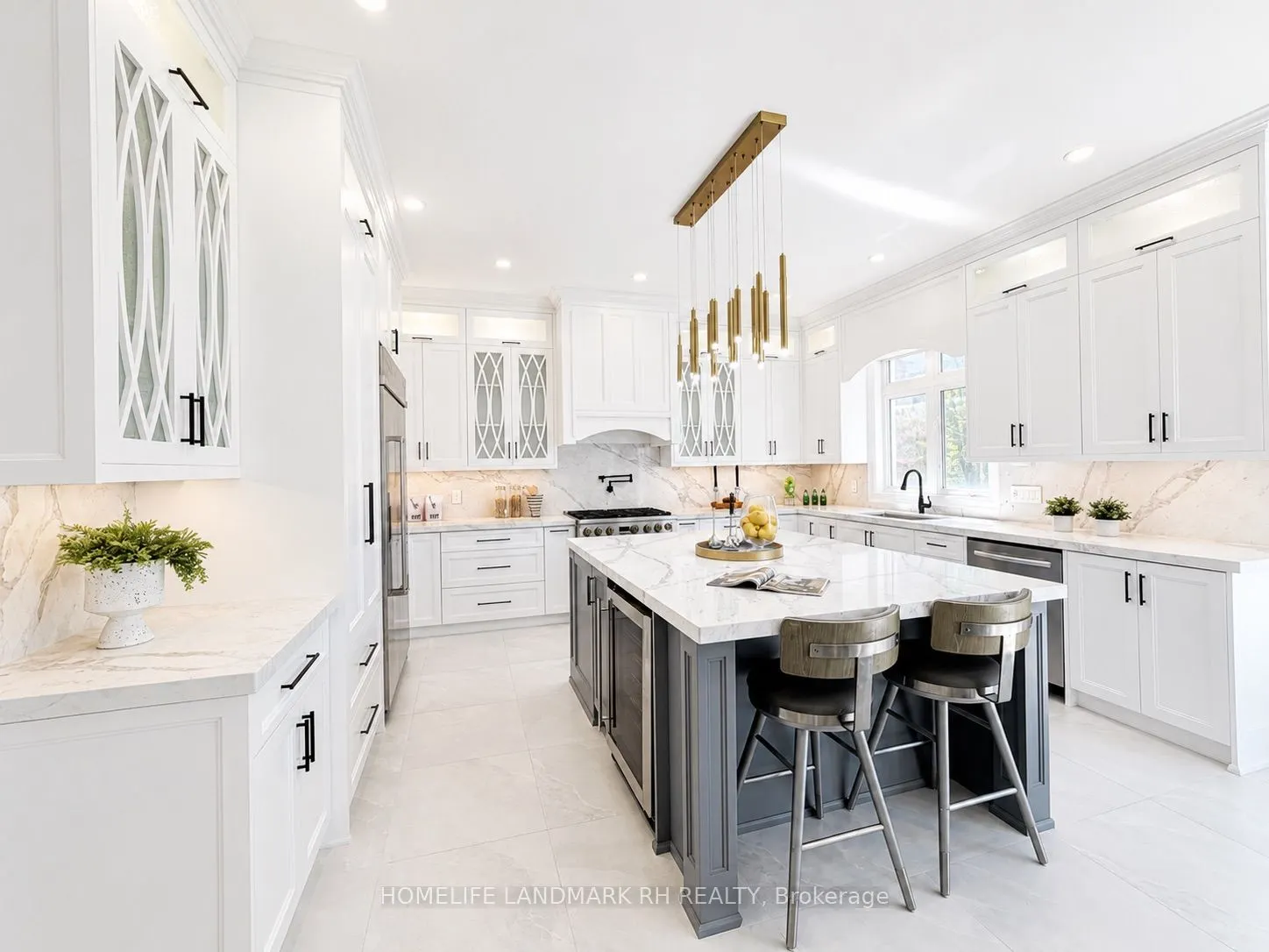 385 Kennedy Street W
