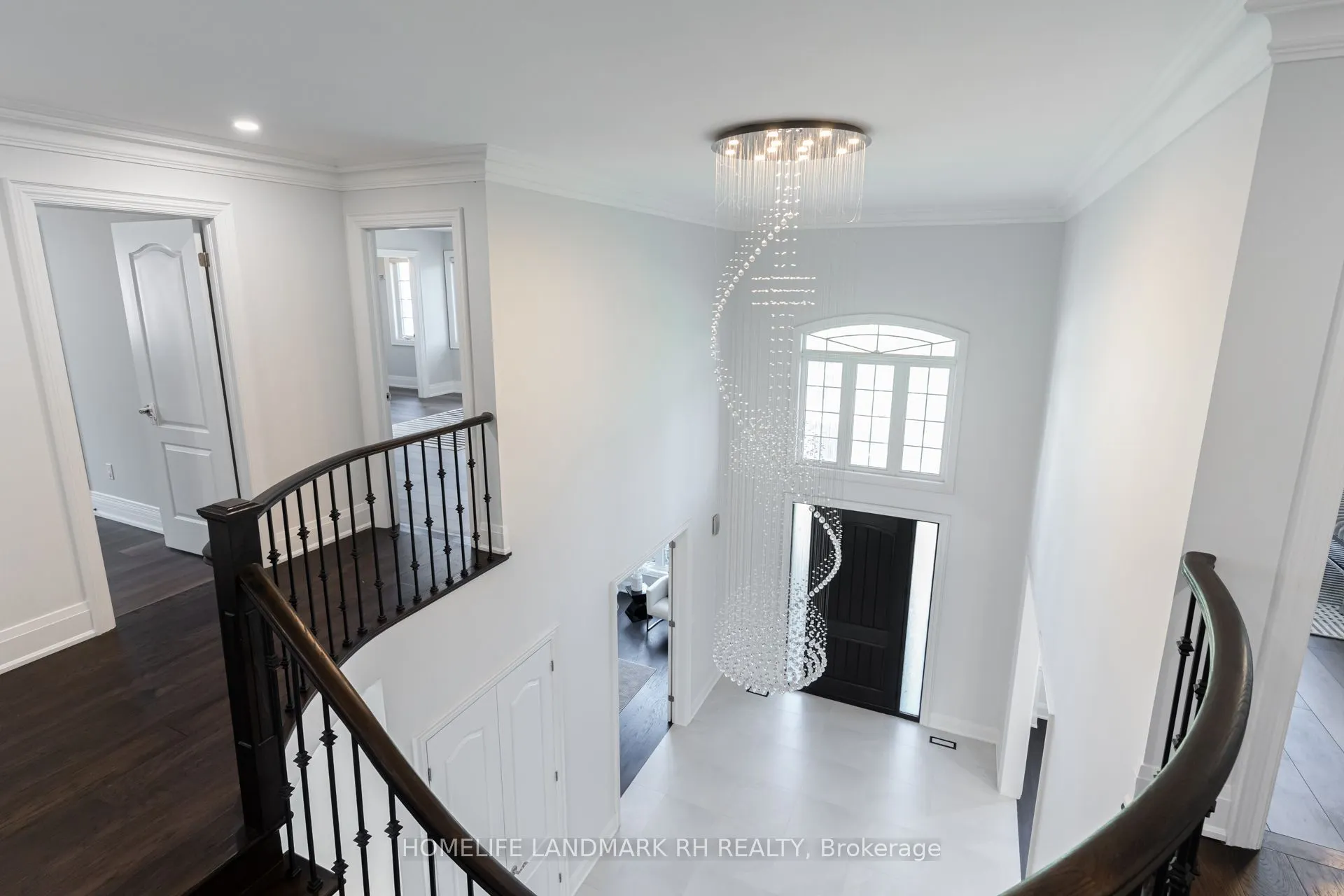 385 Kennedy Street W