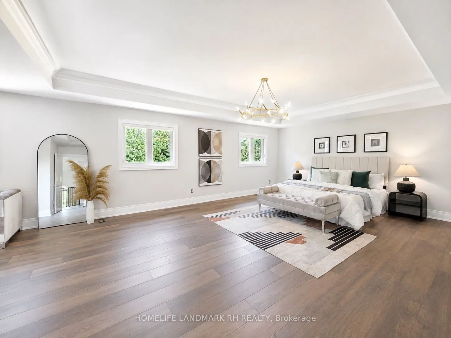 385 Kennedy Street W