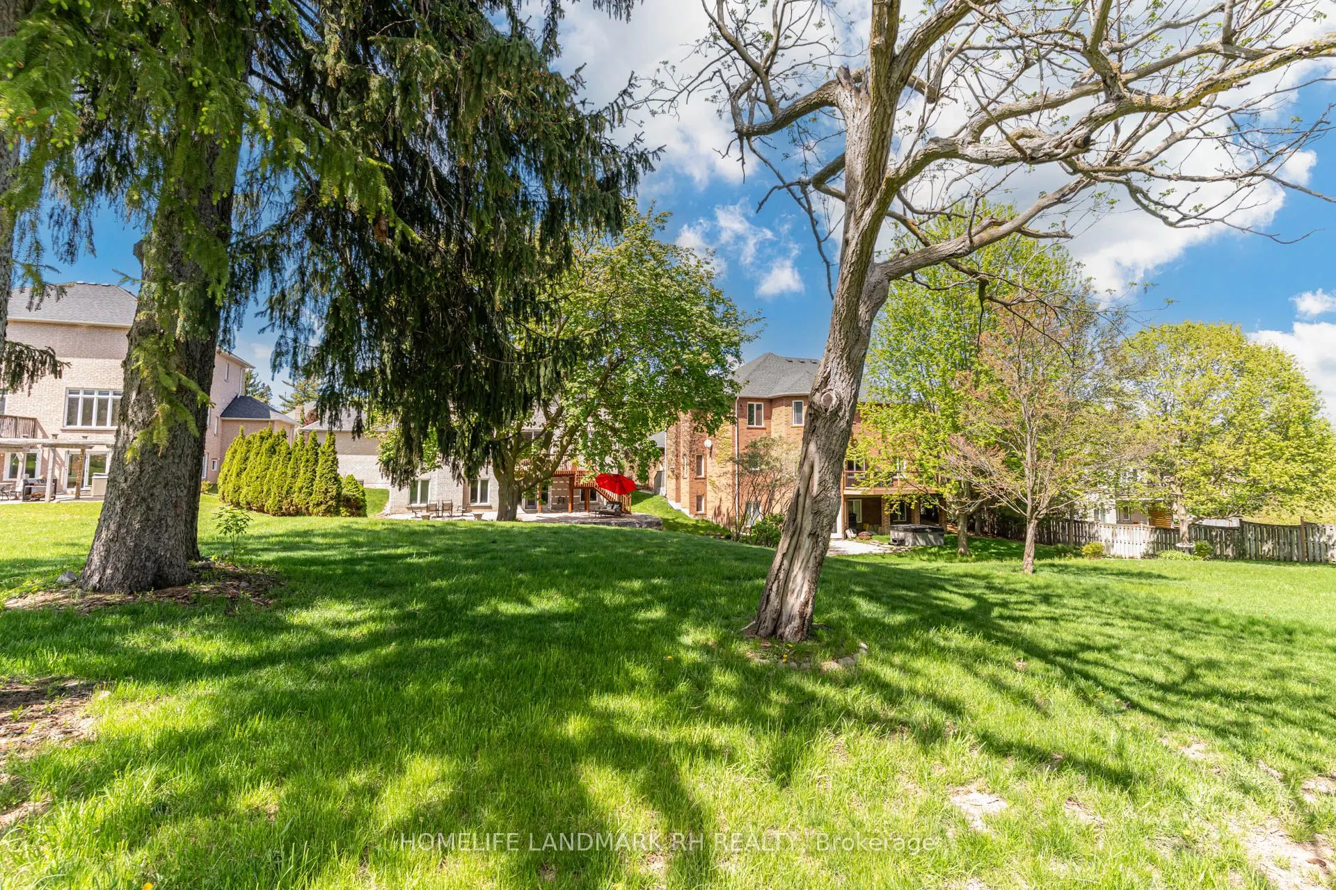 385 Kennedy Street W