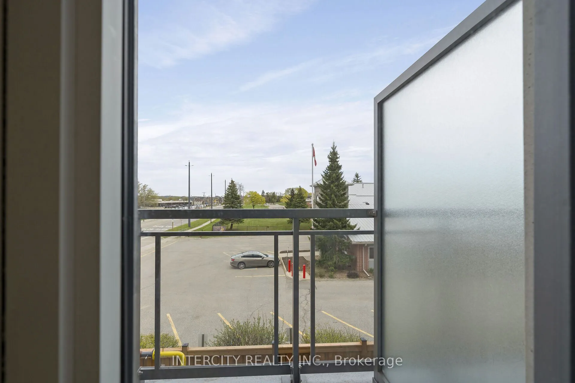 2075 King Road #240