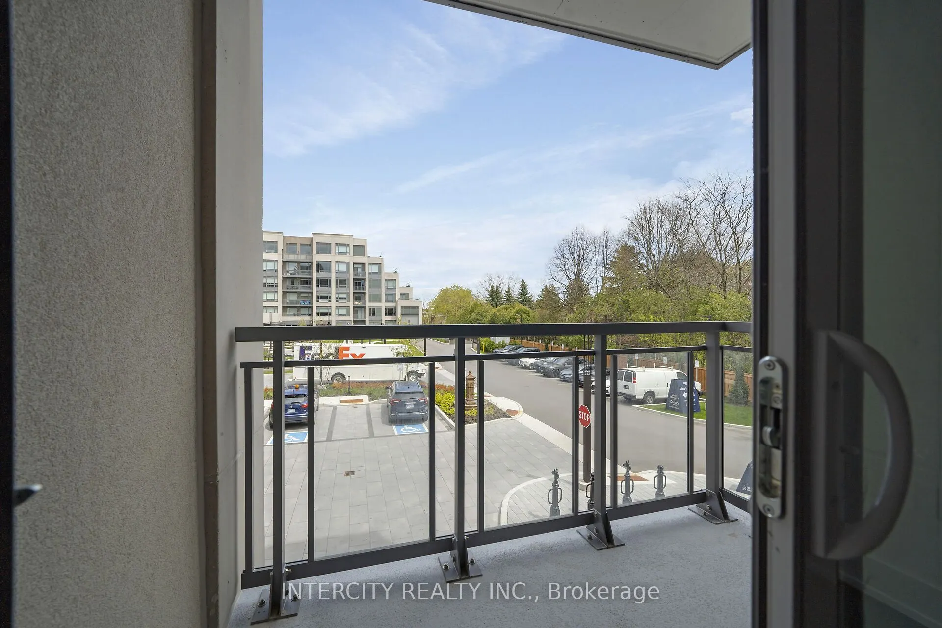 2075 King Road #215