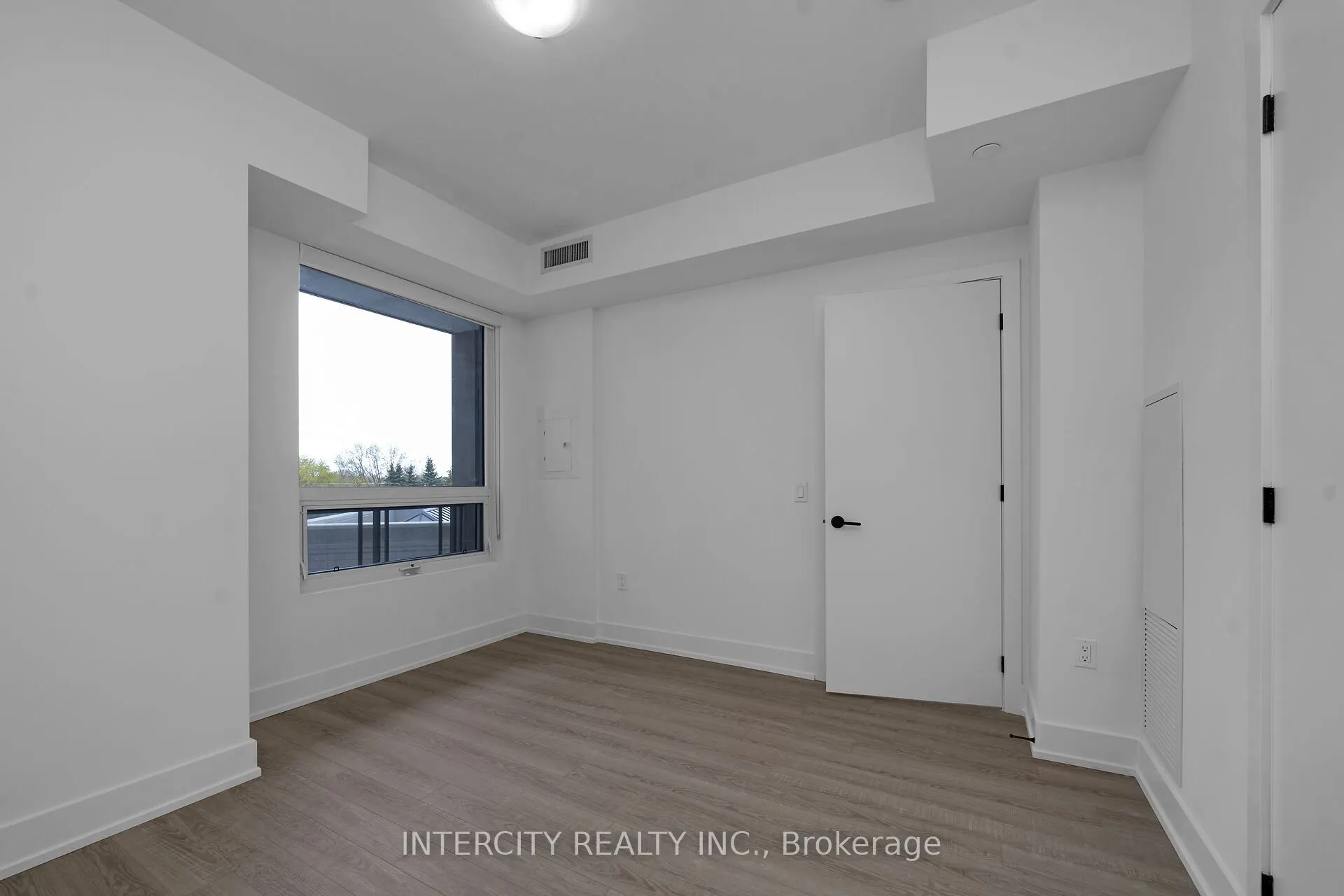 2075 King Road #312