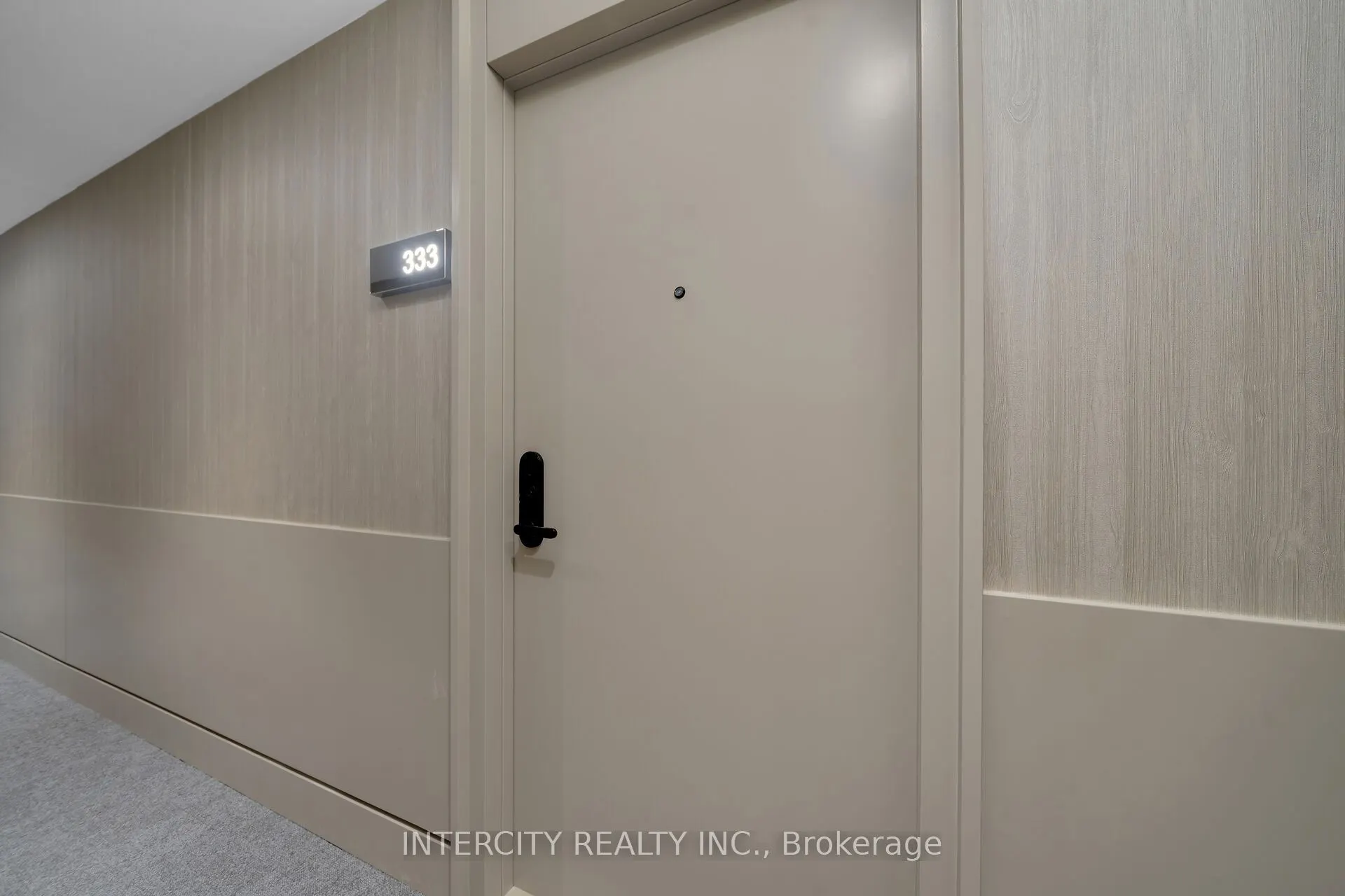 2075 King Road #333