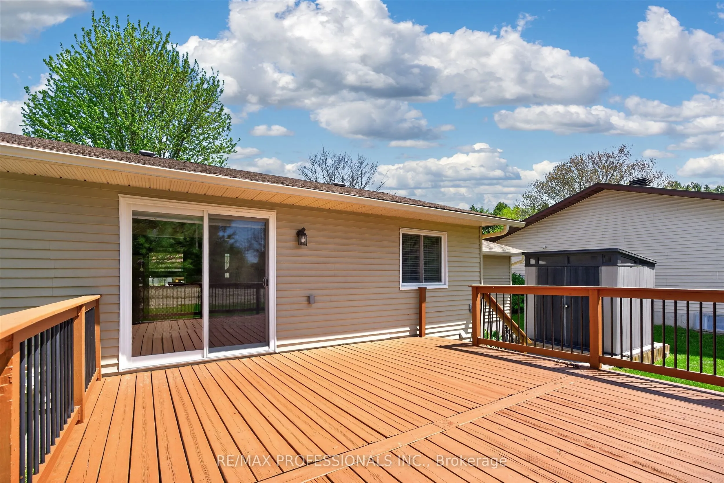 7 Tamarack Court