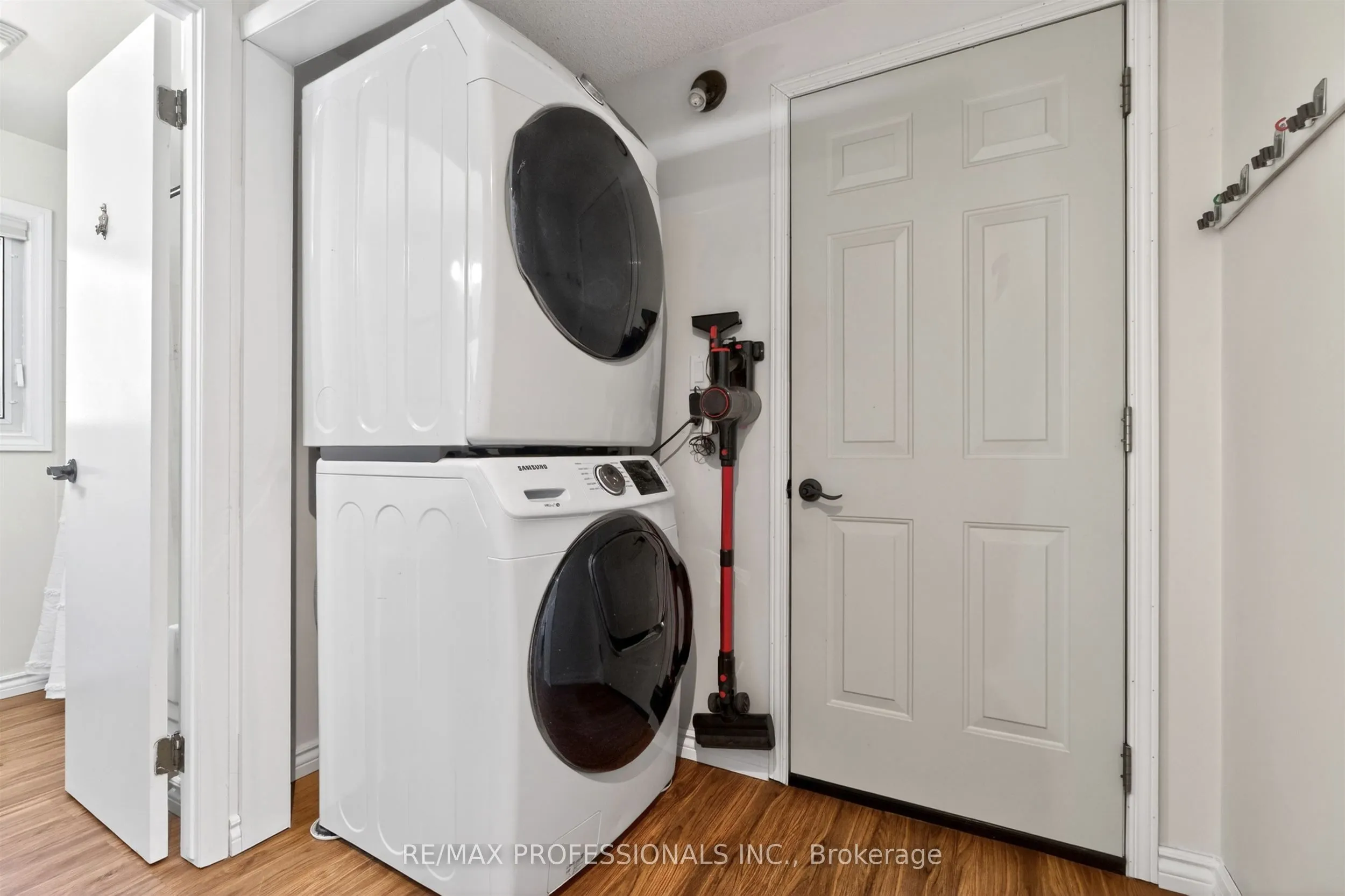 7 Tamarack Court