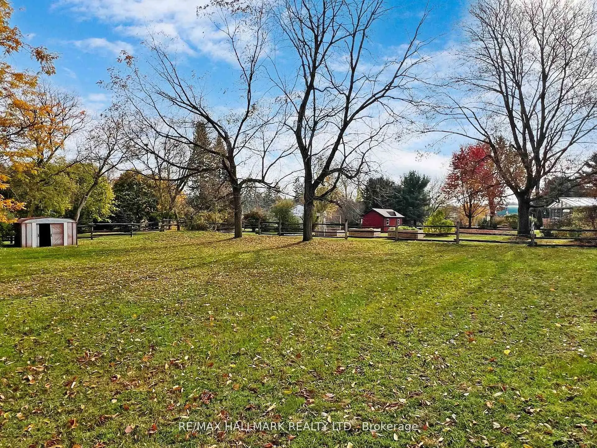 5193 Aurora Road