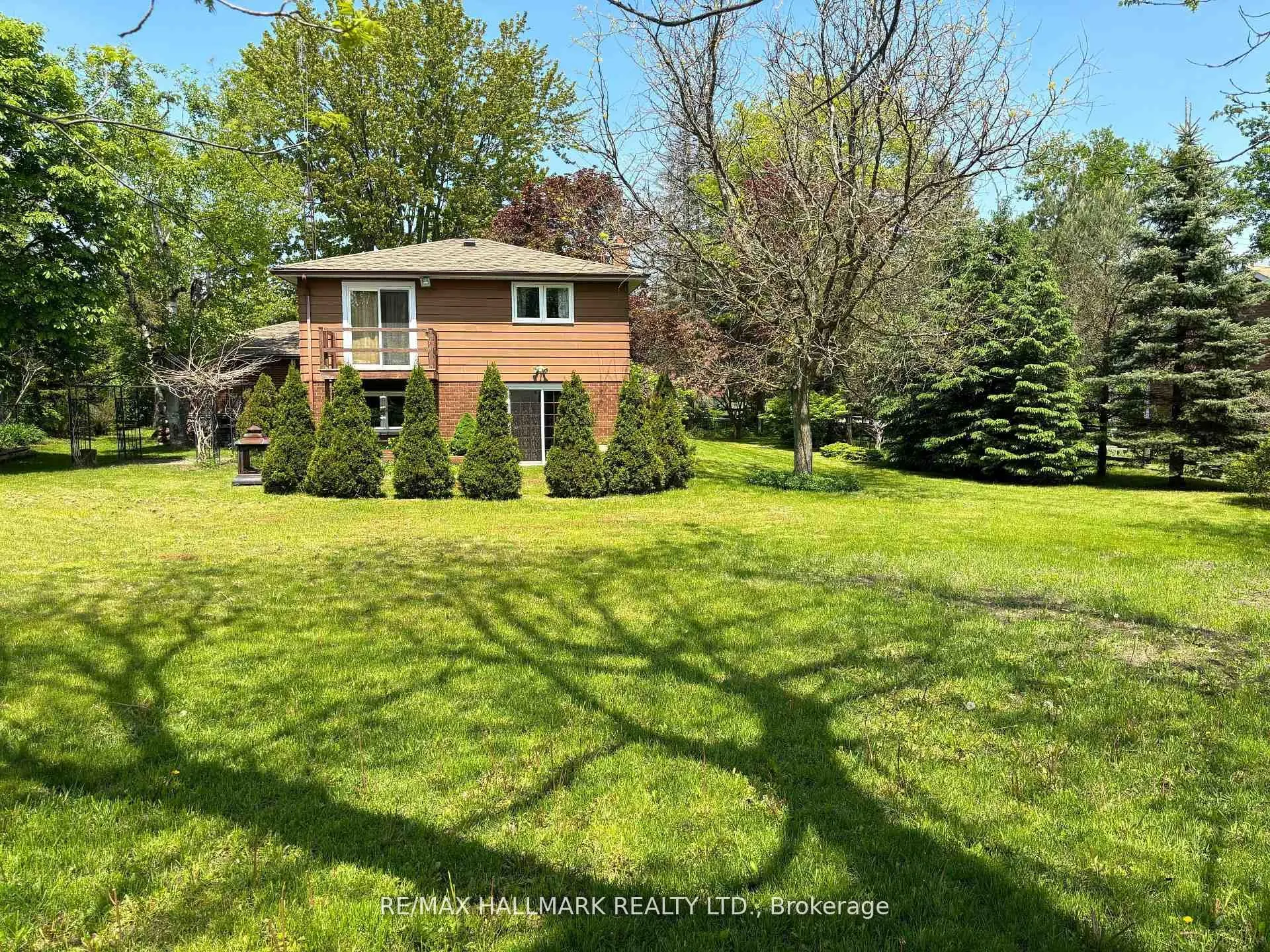 5193 Aurora Road