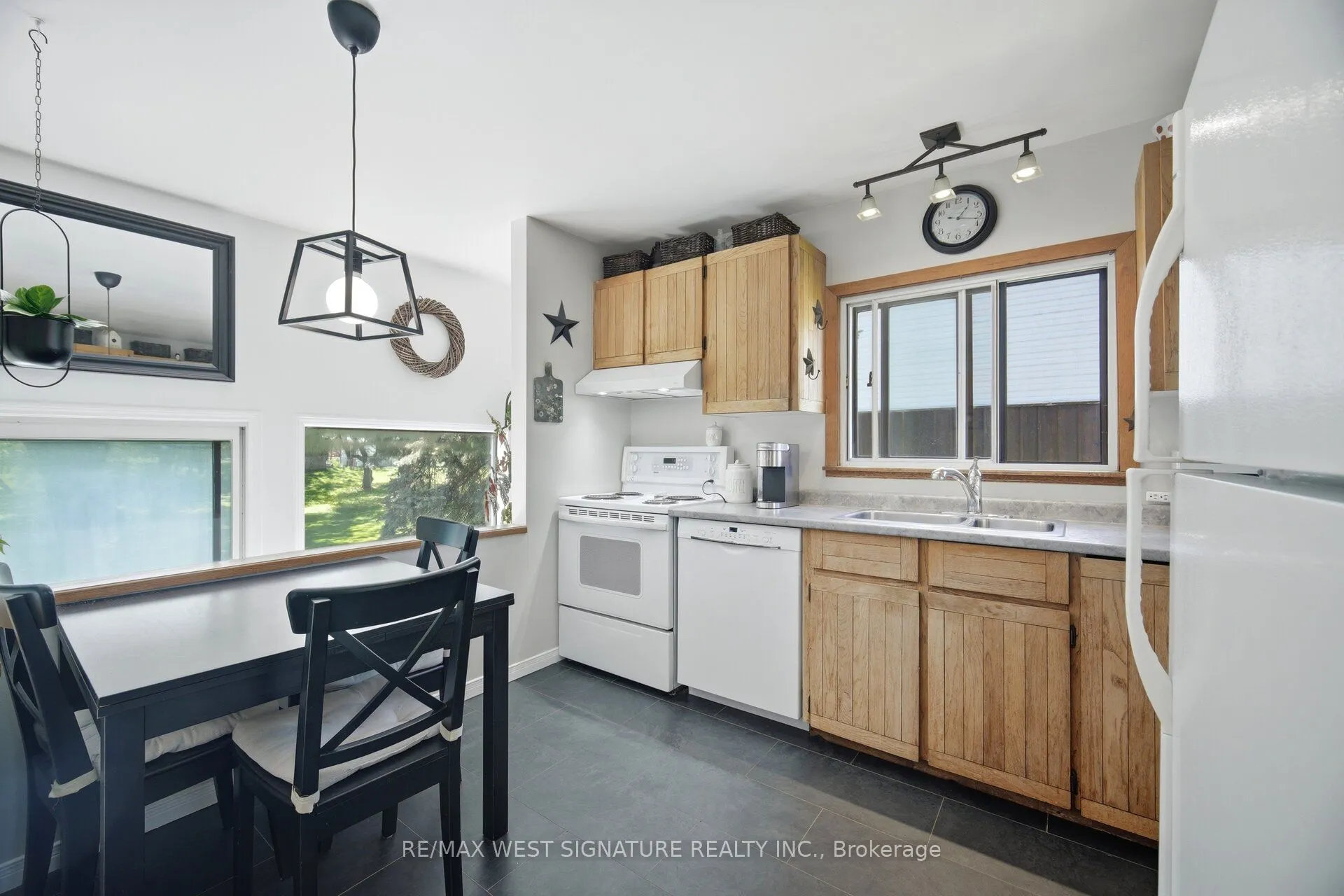 17 Faris Avenue