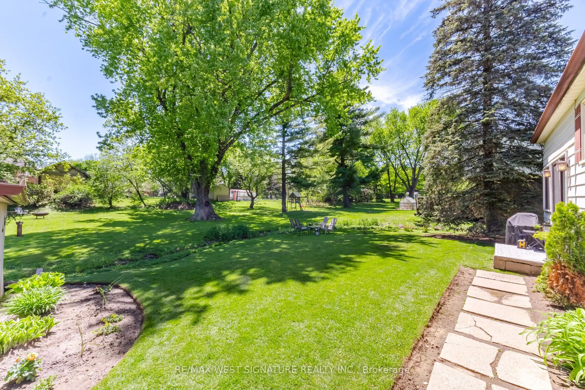 17 Faris Avenue