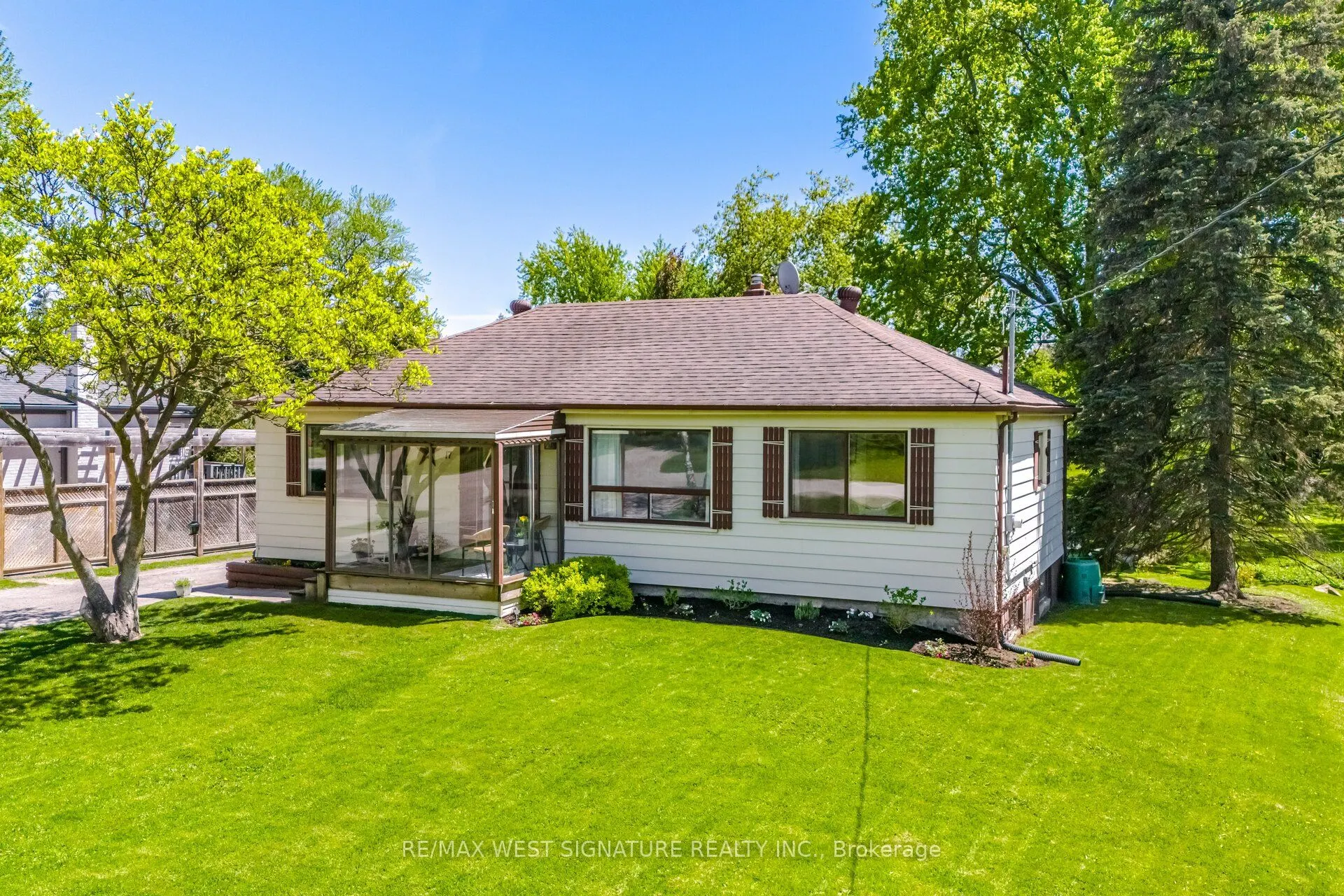 17 Faris Avenue