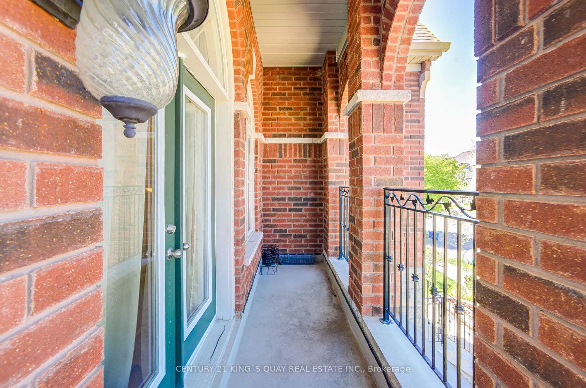 66 Bush Ridges Avenue