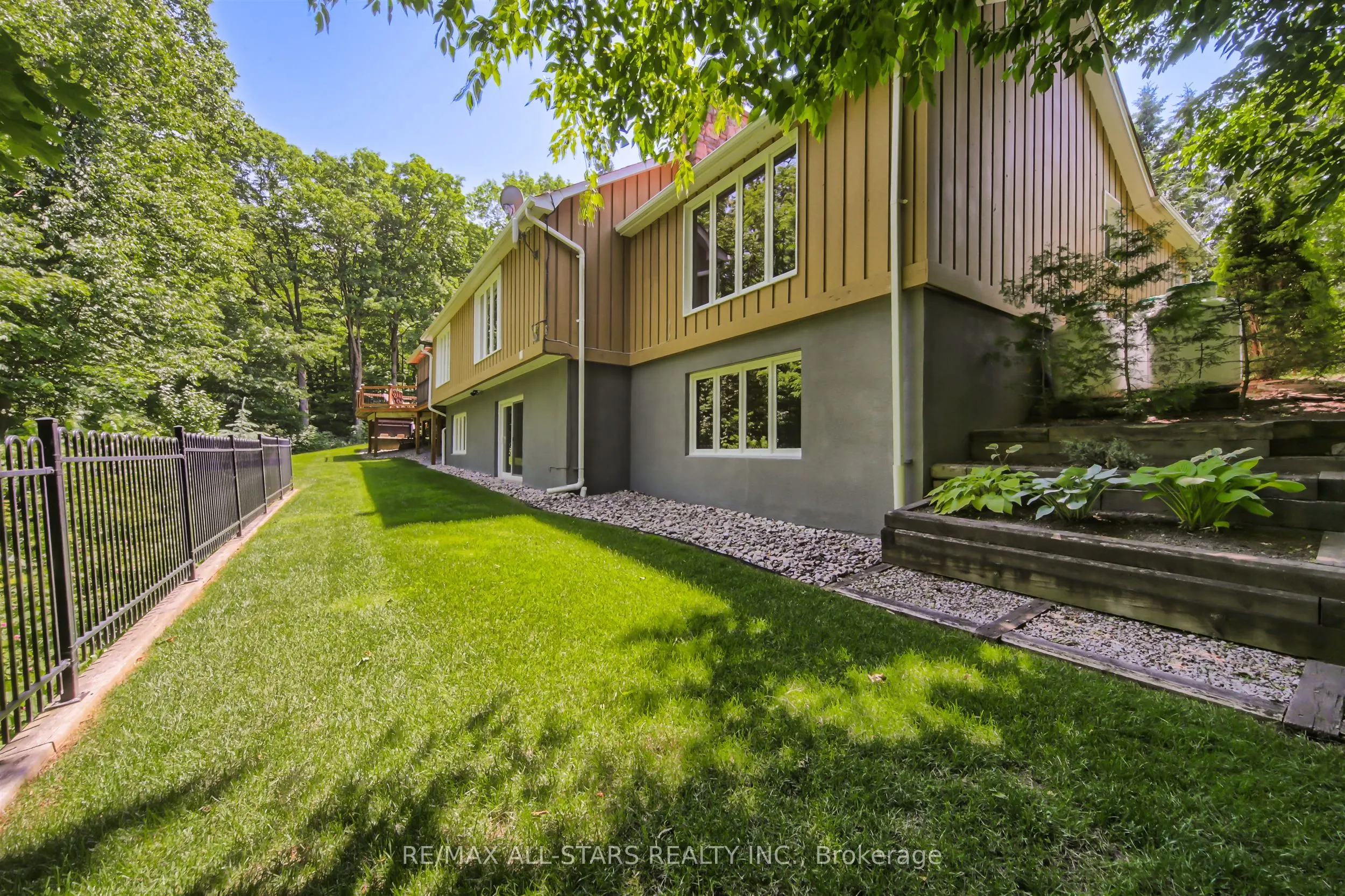 19 Bristol Sands Crescent