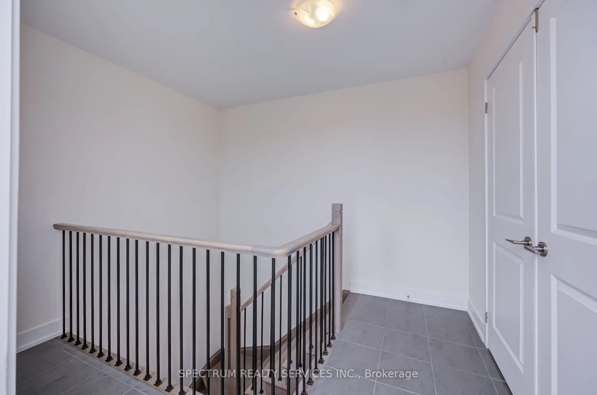 7 Phelps Lane #3