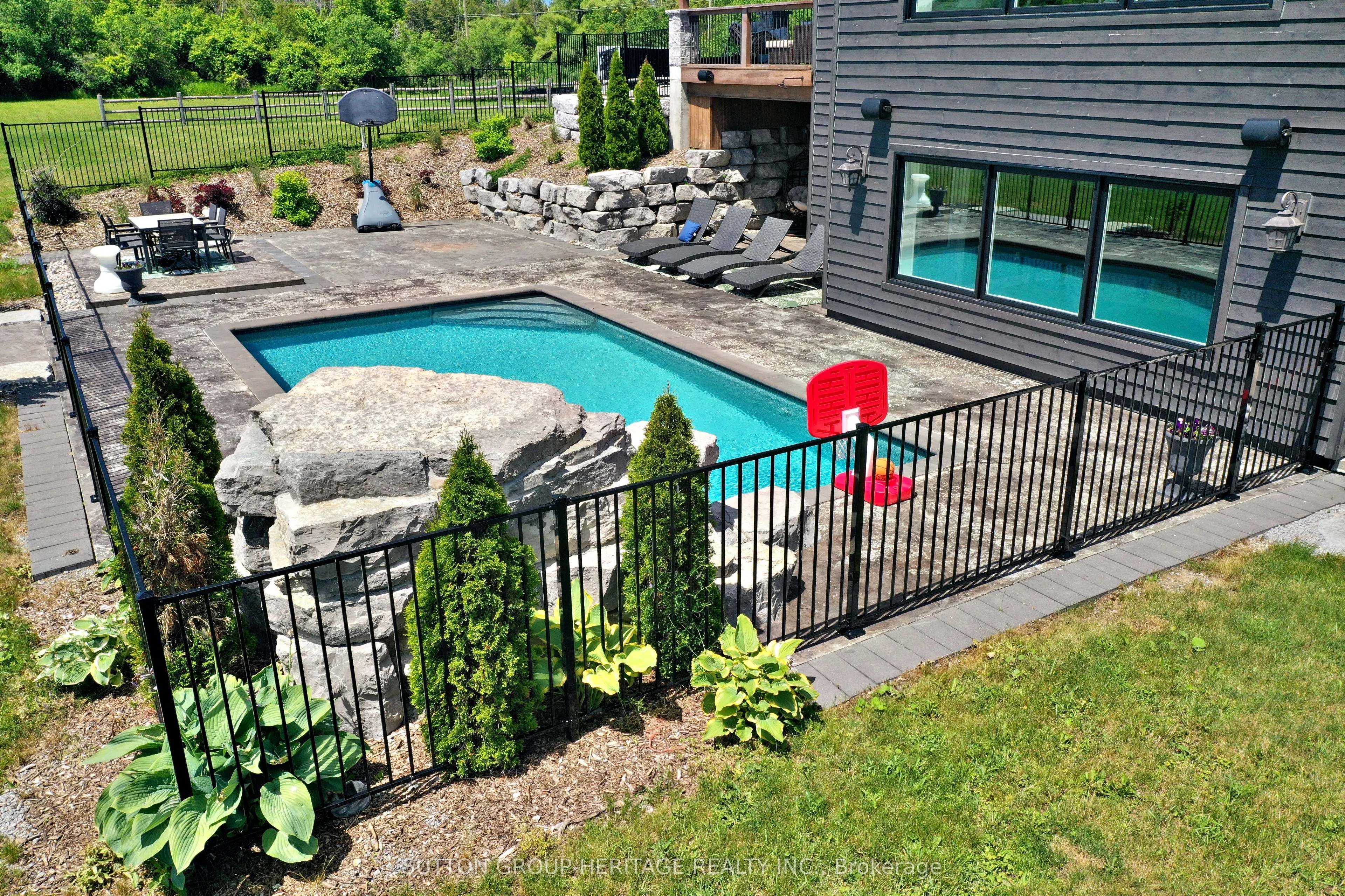 1766 Concession 13 Road