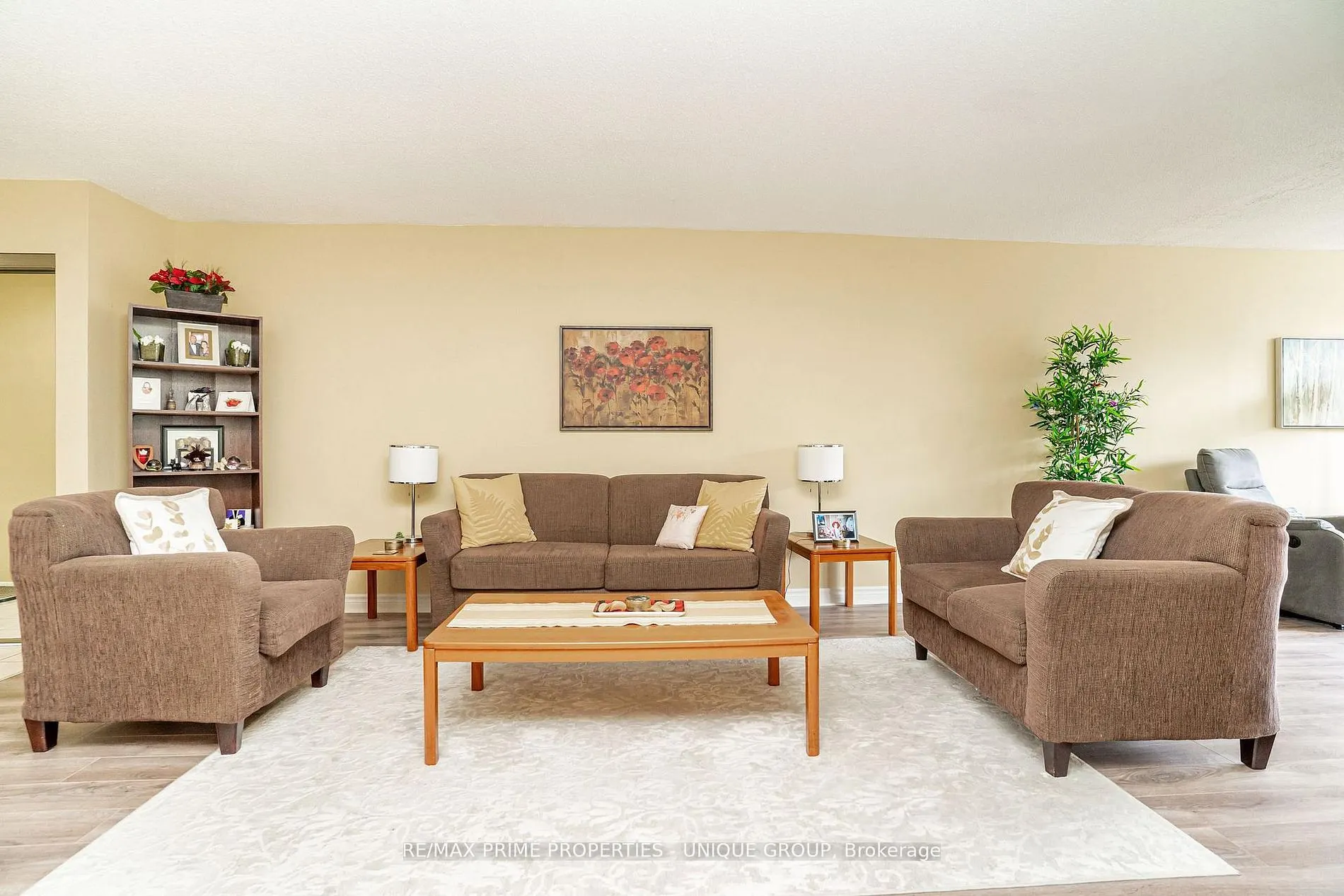 33 Weldrick Road E #209