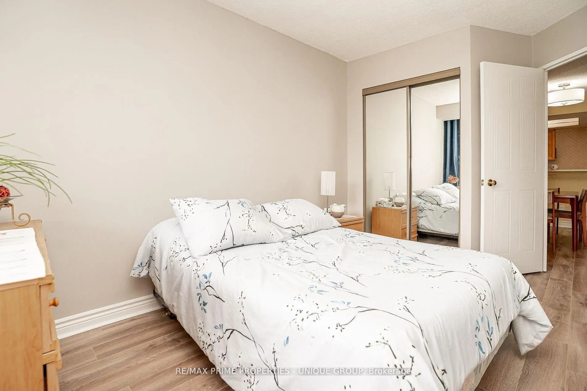 33 Weldrick Road E #209