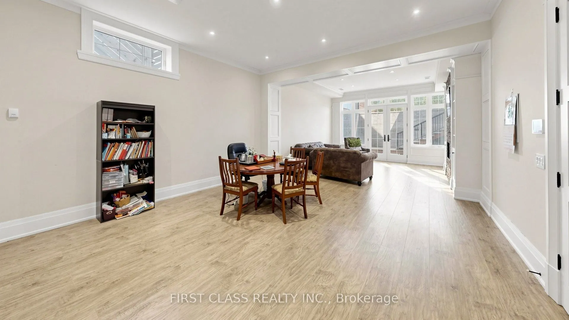 38 Maple Grove Avenue