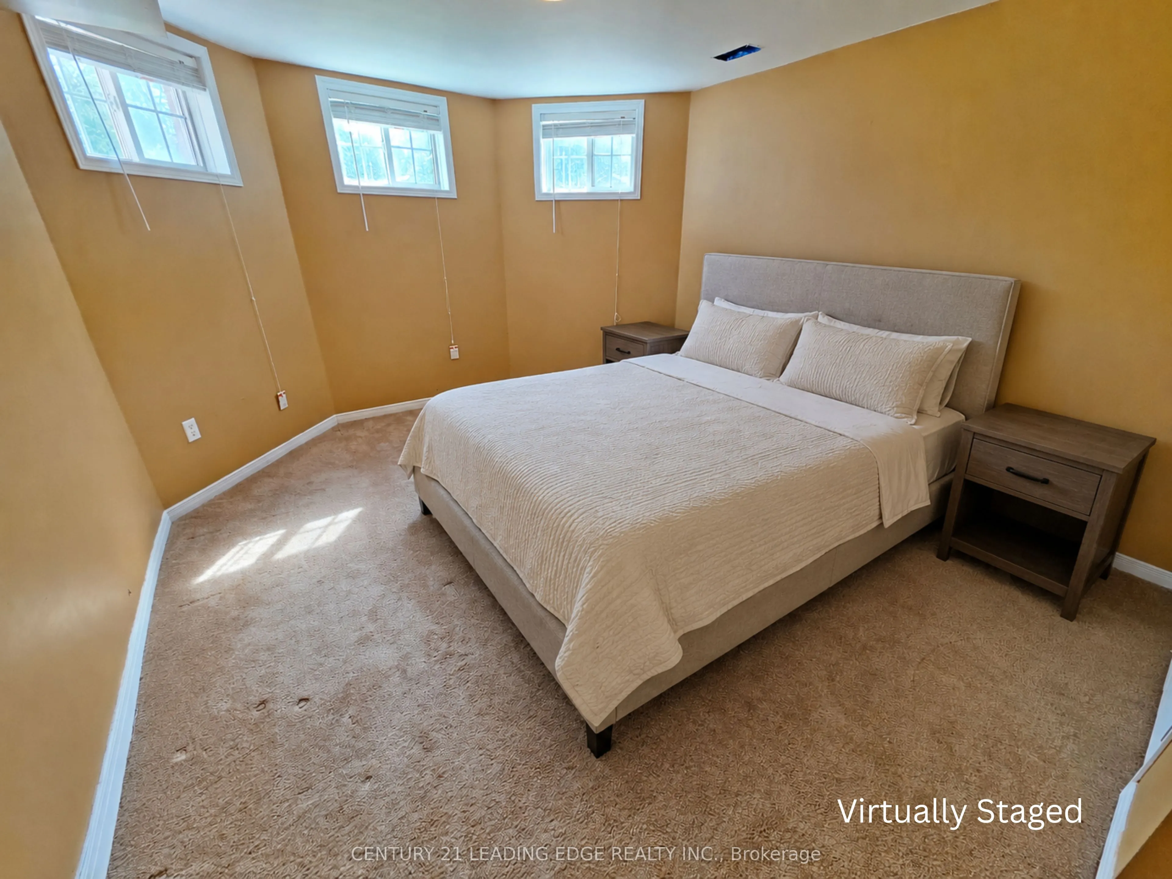 4 Bay Court
