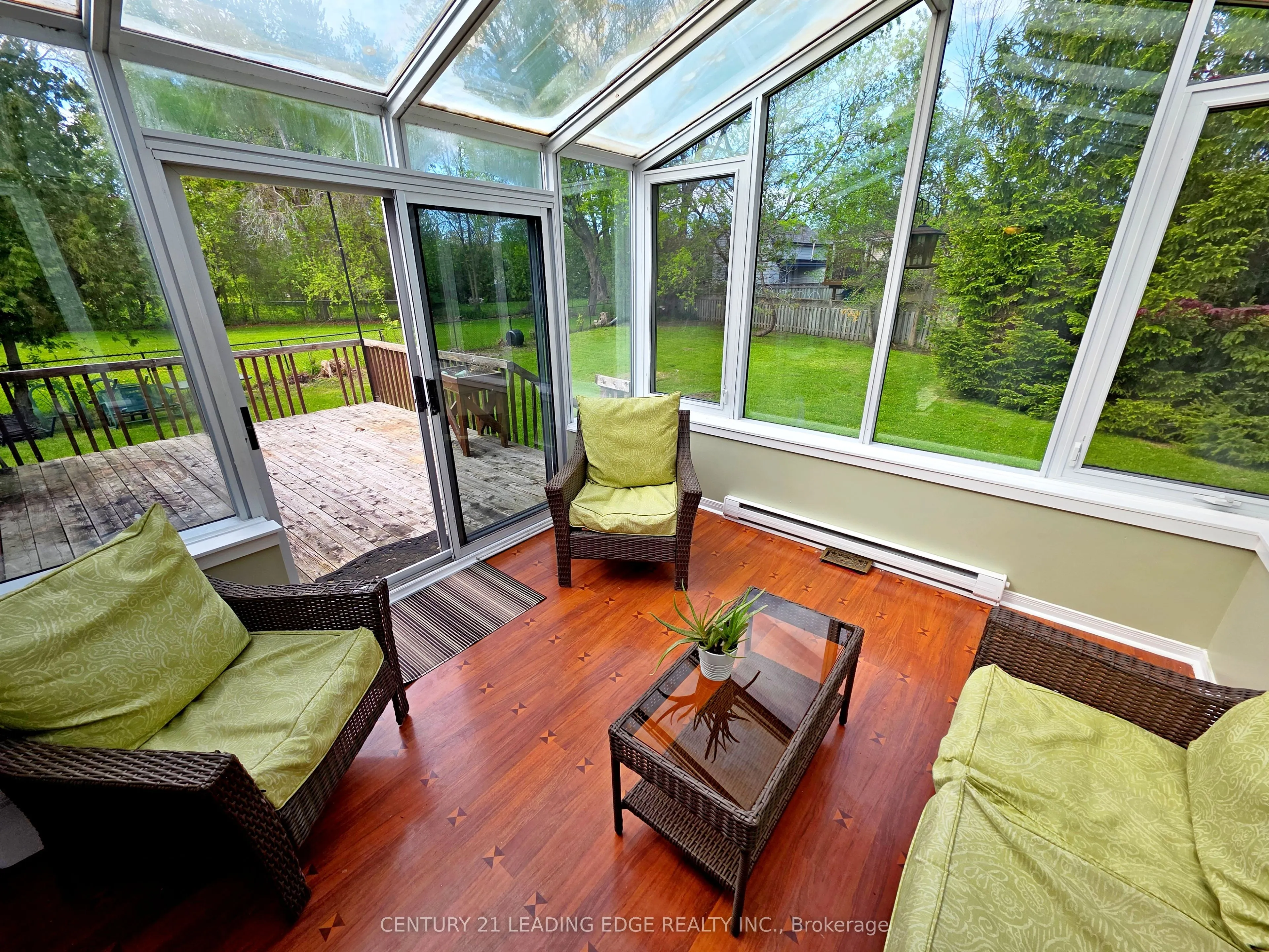 4 Bay Court