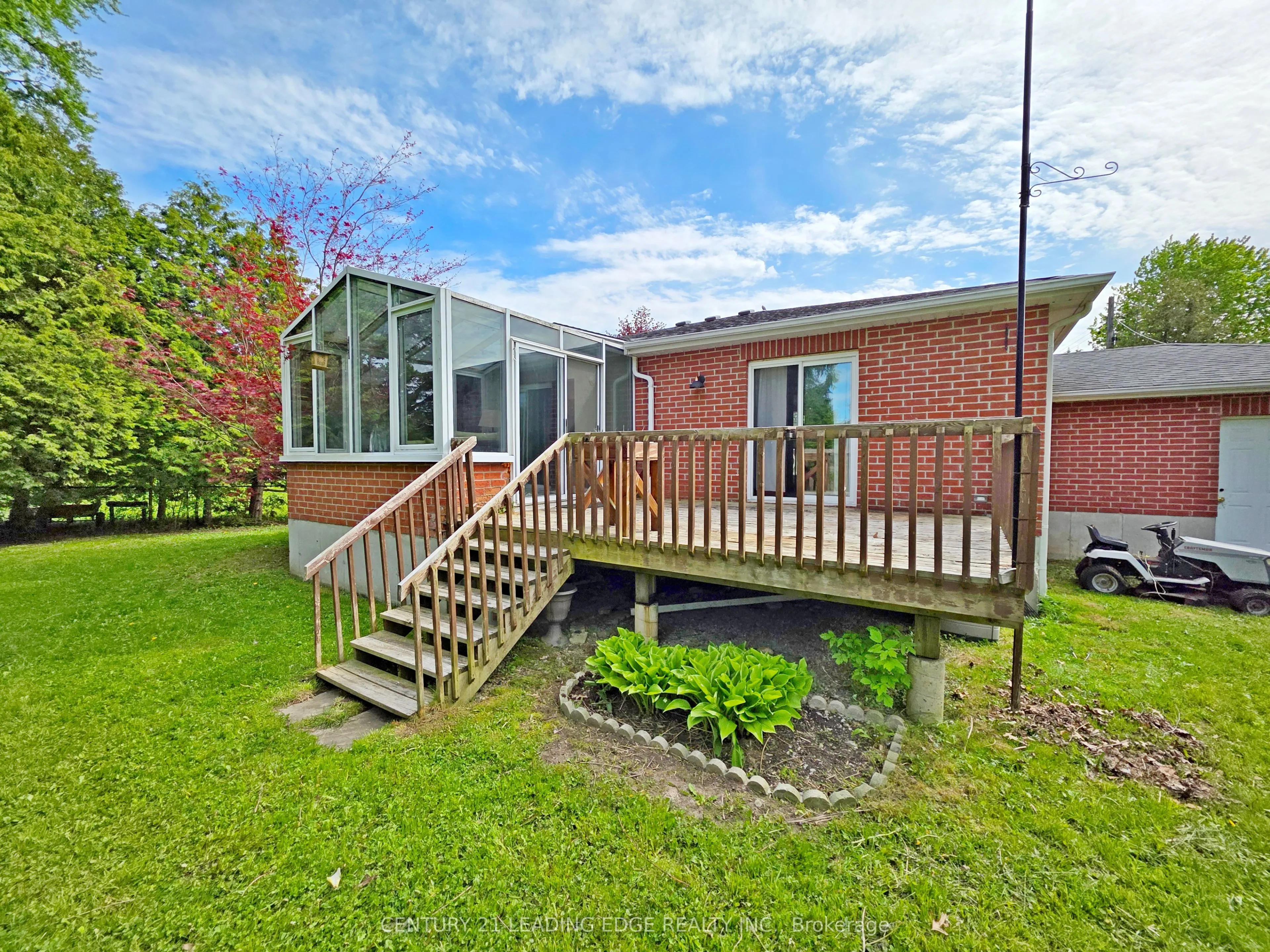 4 Bay Court