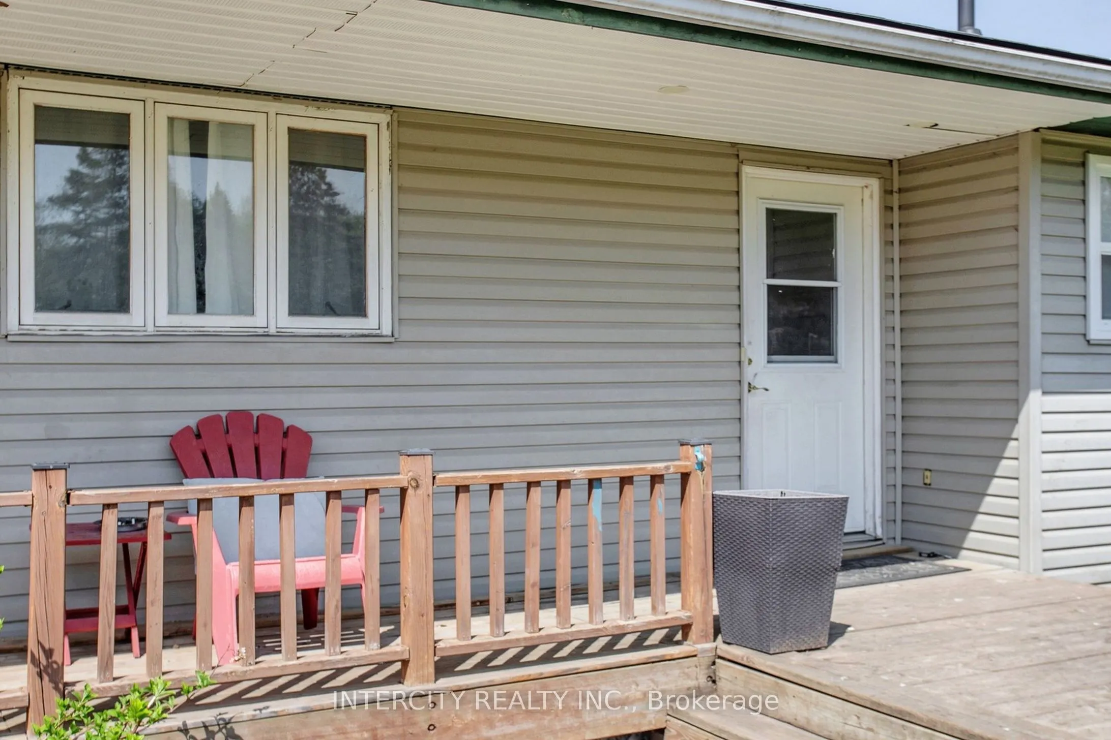 2076 15th Side Road