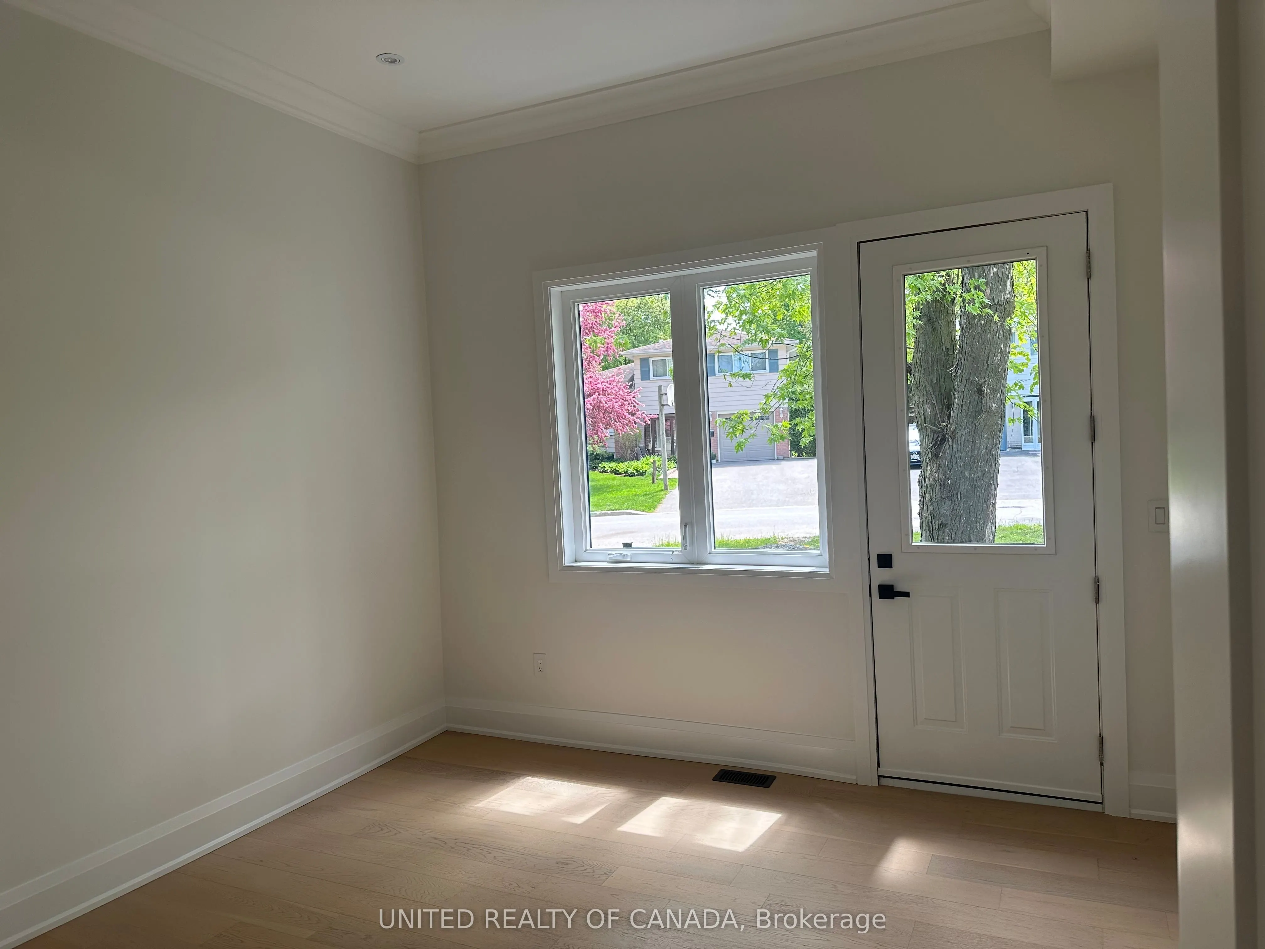 5 Cedar Crescent