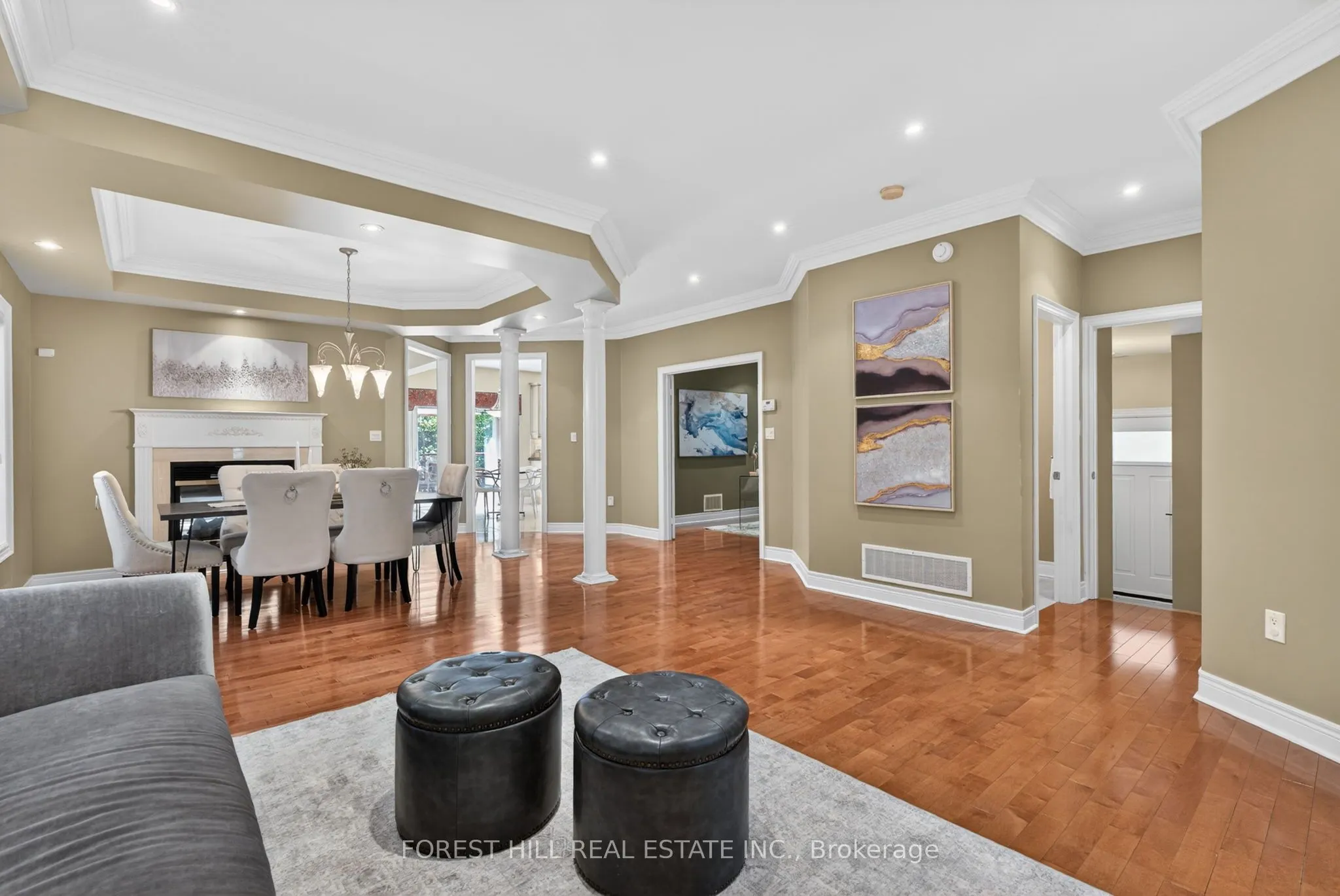 33 Chopin Boulevard