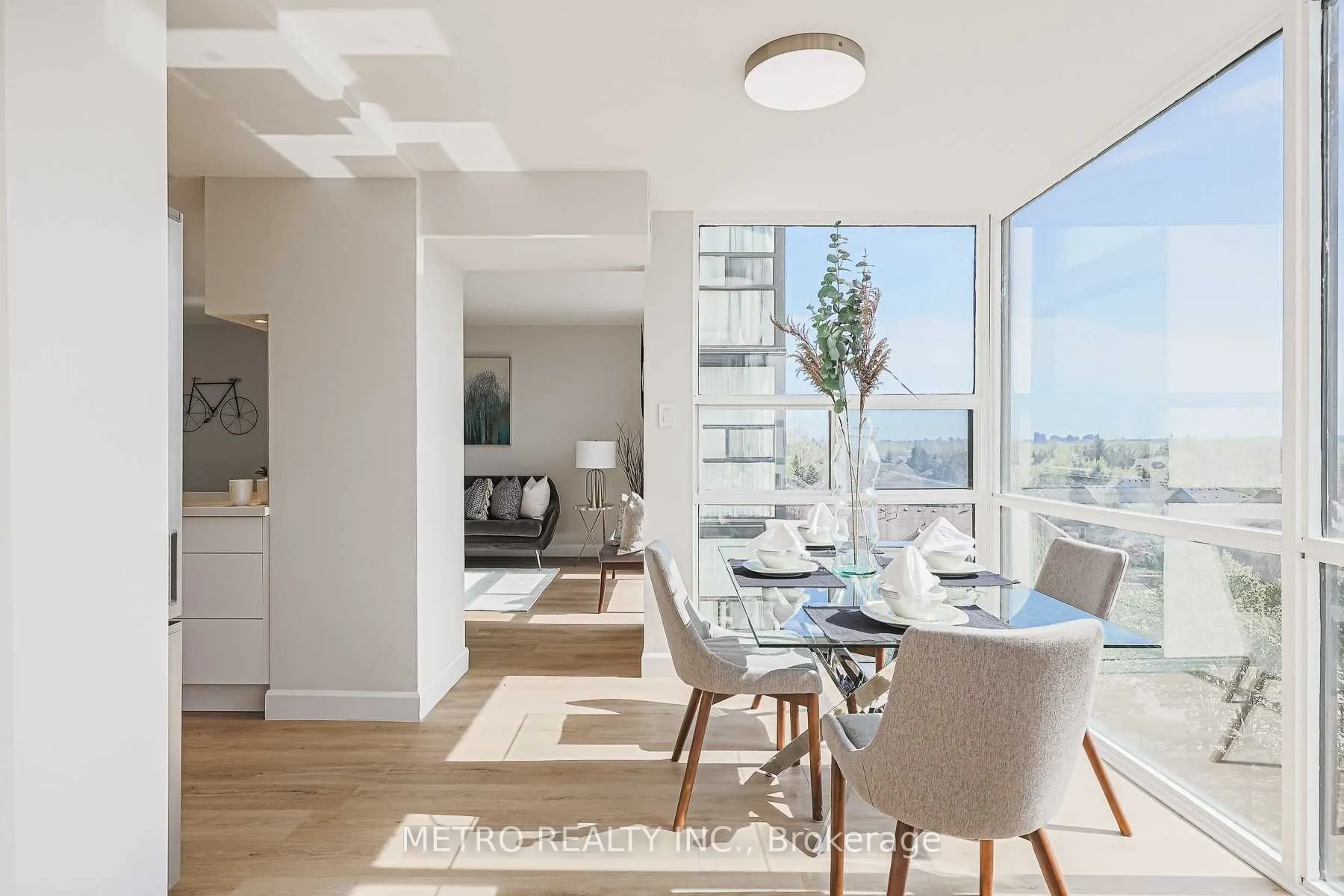 30 Harding Boulevard #706