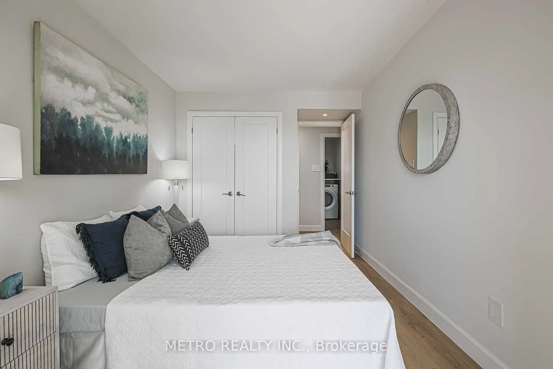 30 Harding Boulevard #706