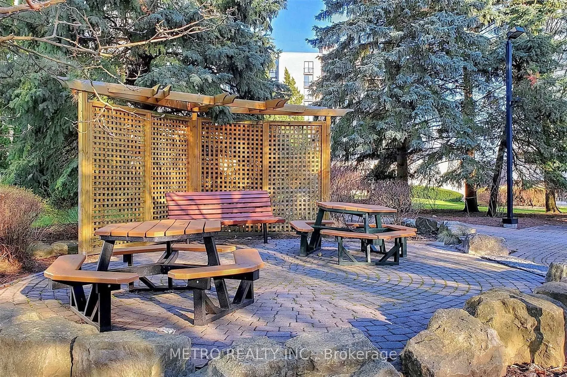 30 Harding Boulevard #706