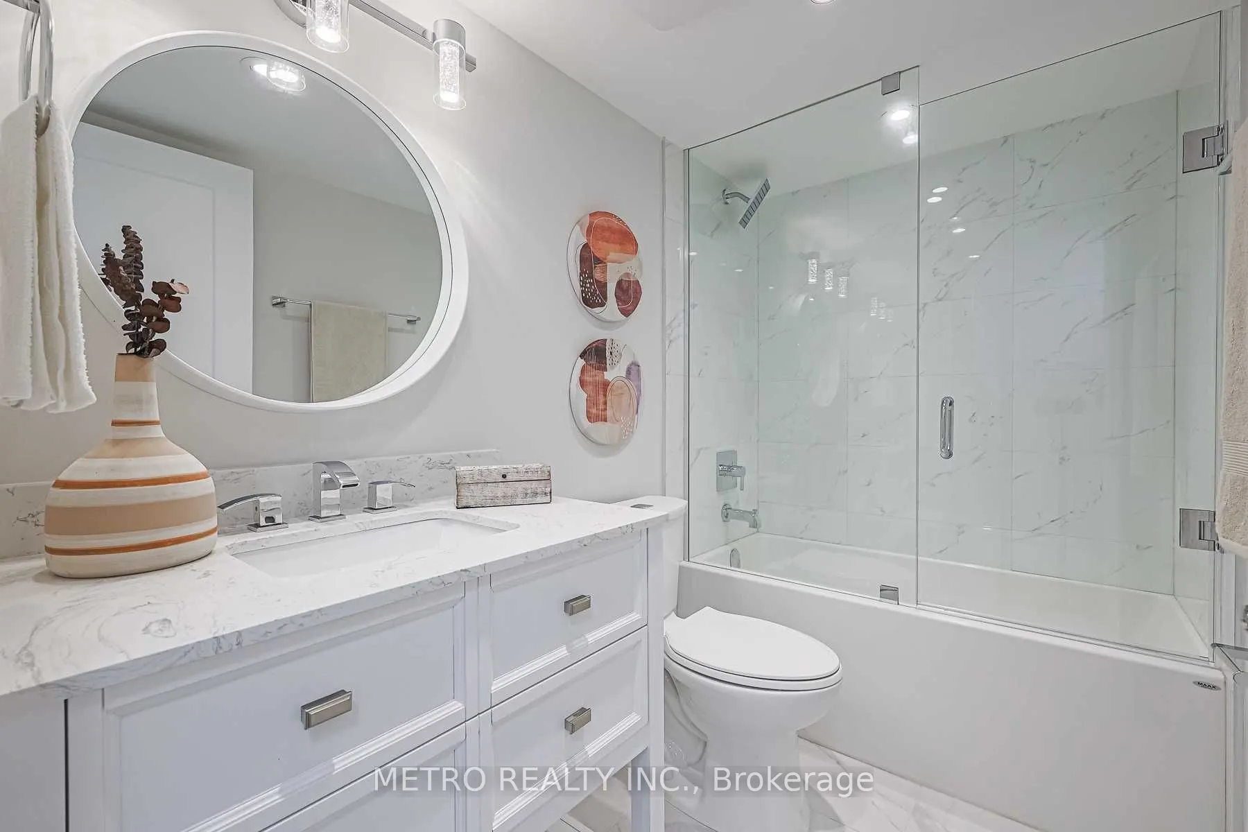 30 Harding Boulevard #706