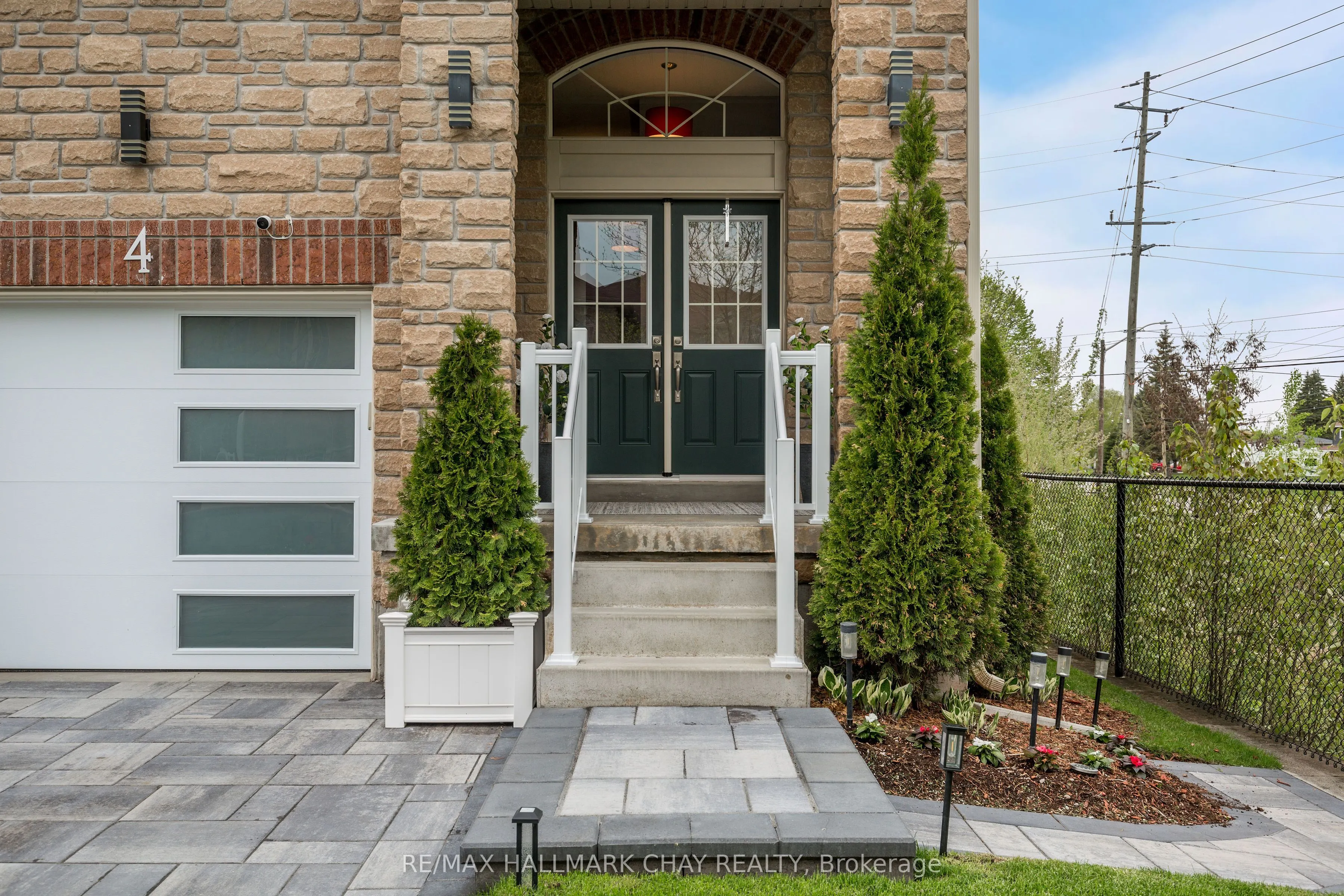 4 Greenwood Drive