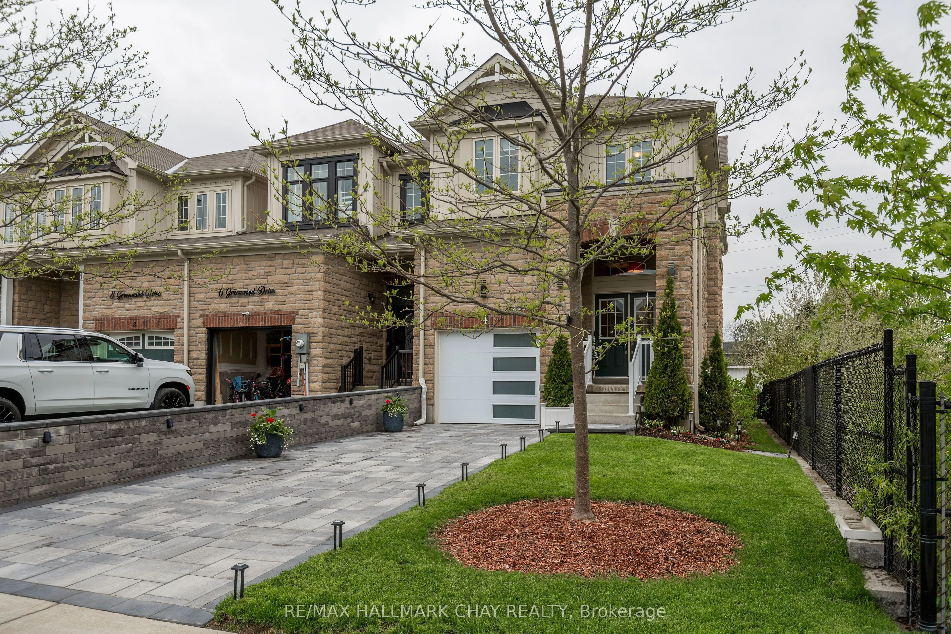 4 Greenwood Drive