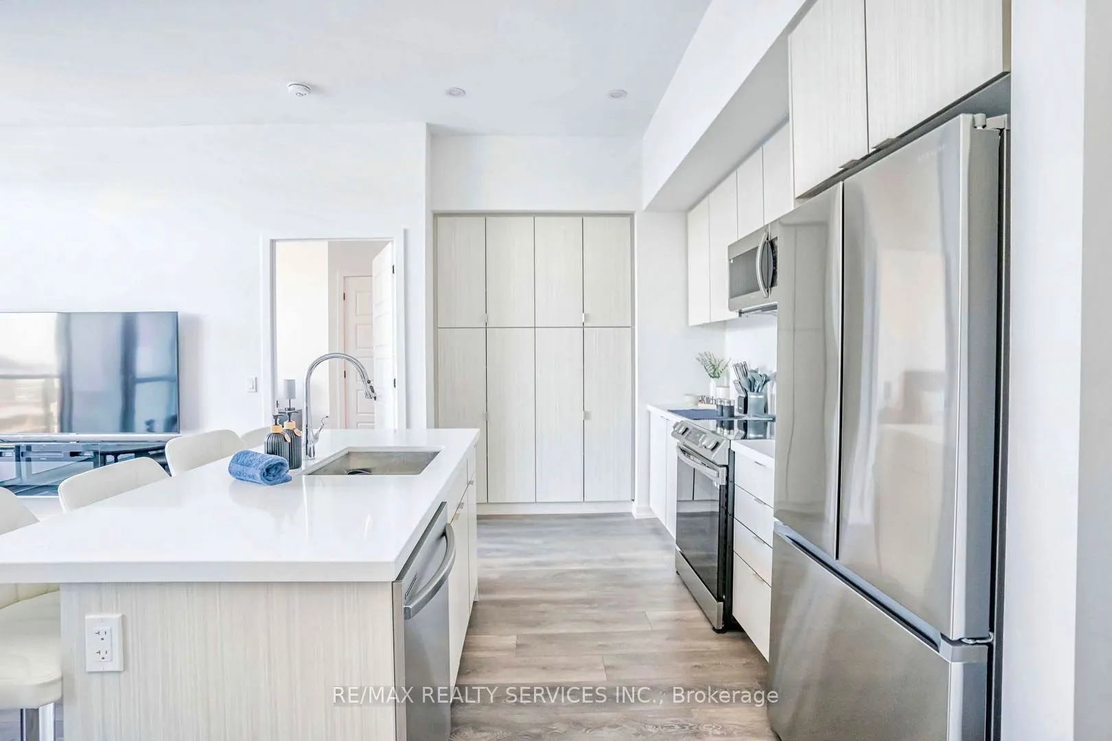415 Sea Ray Avenue #403