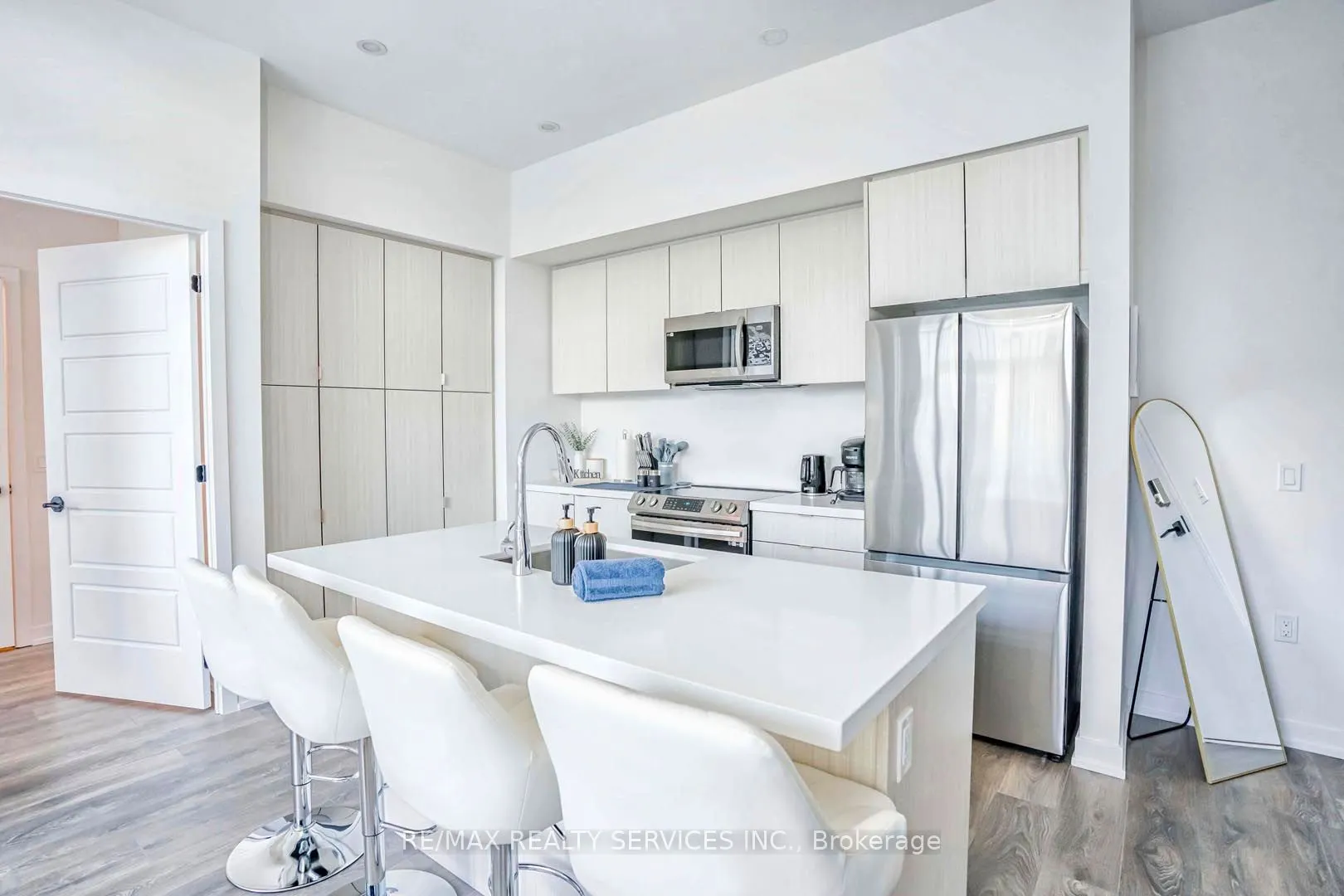 415 Sea Ray Avenue #403