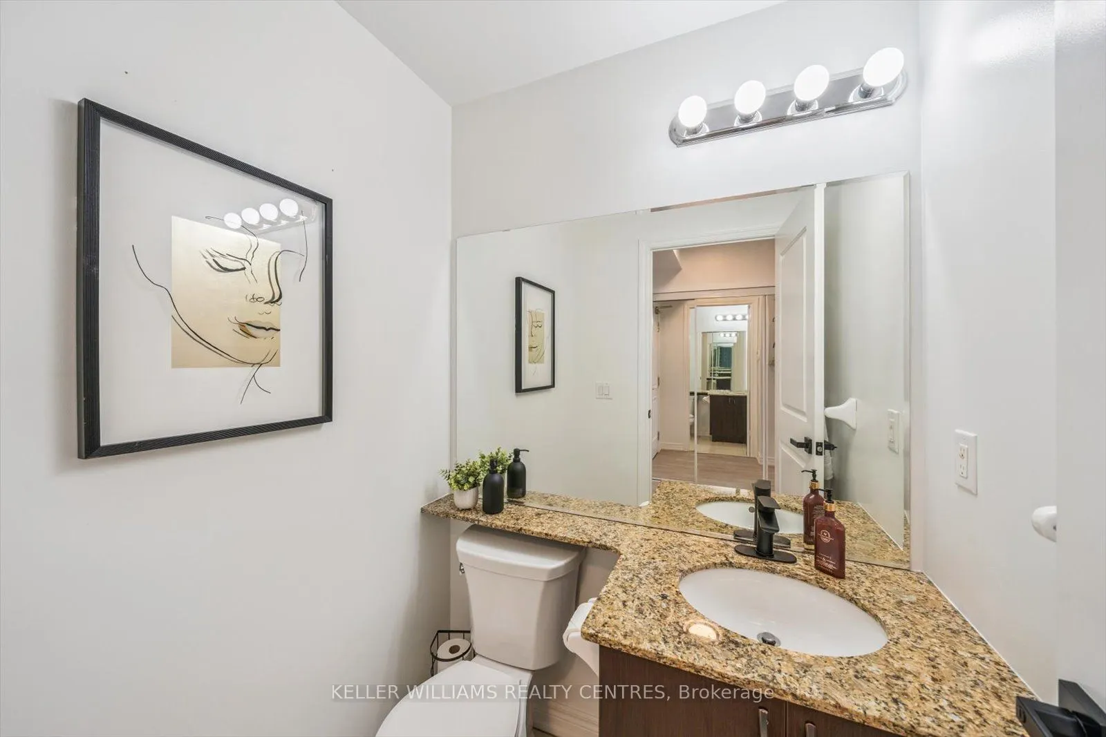 9245 Jane Street #902