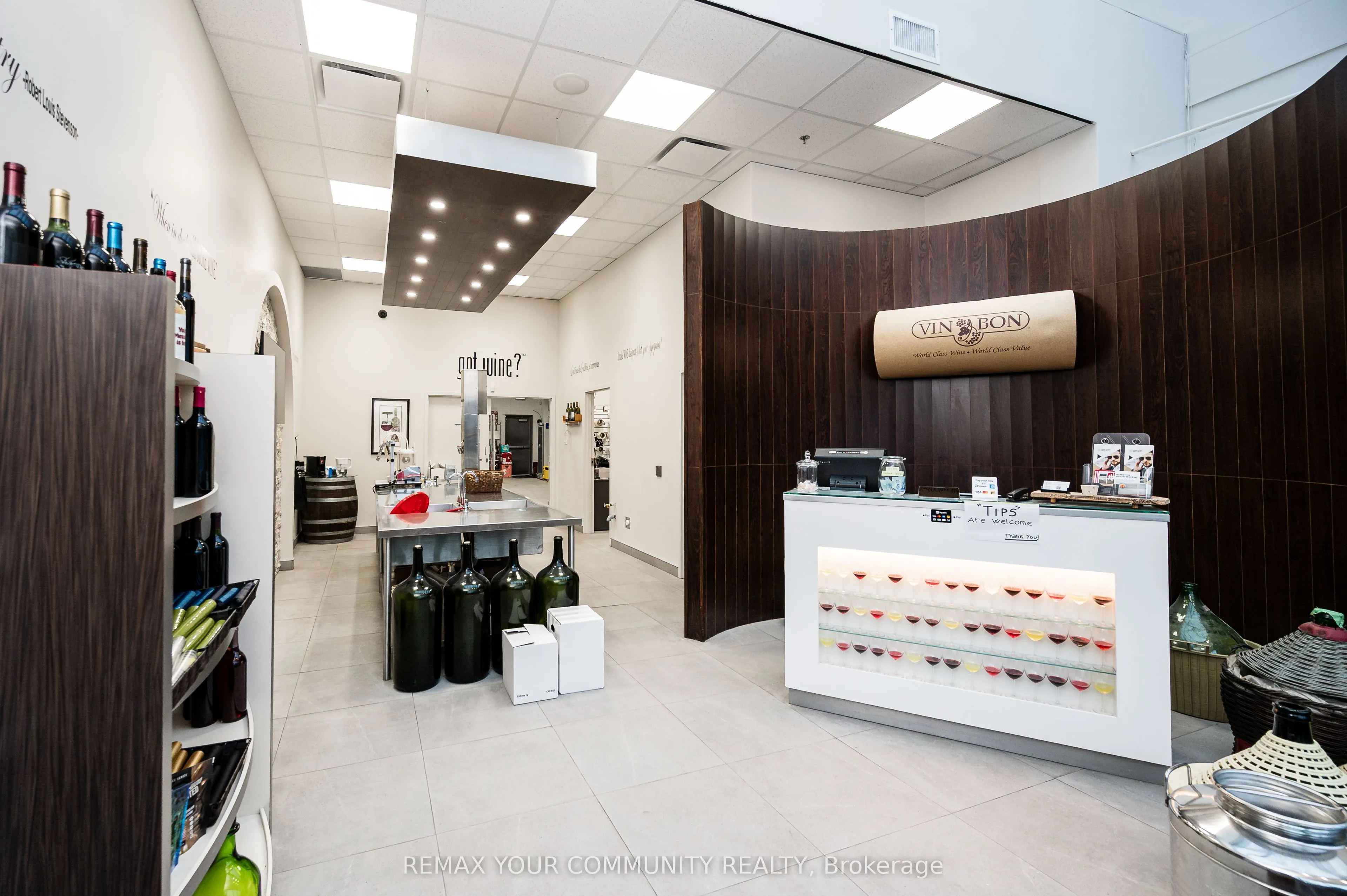 27 Roytec Road #4A