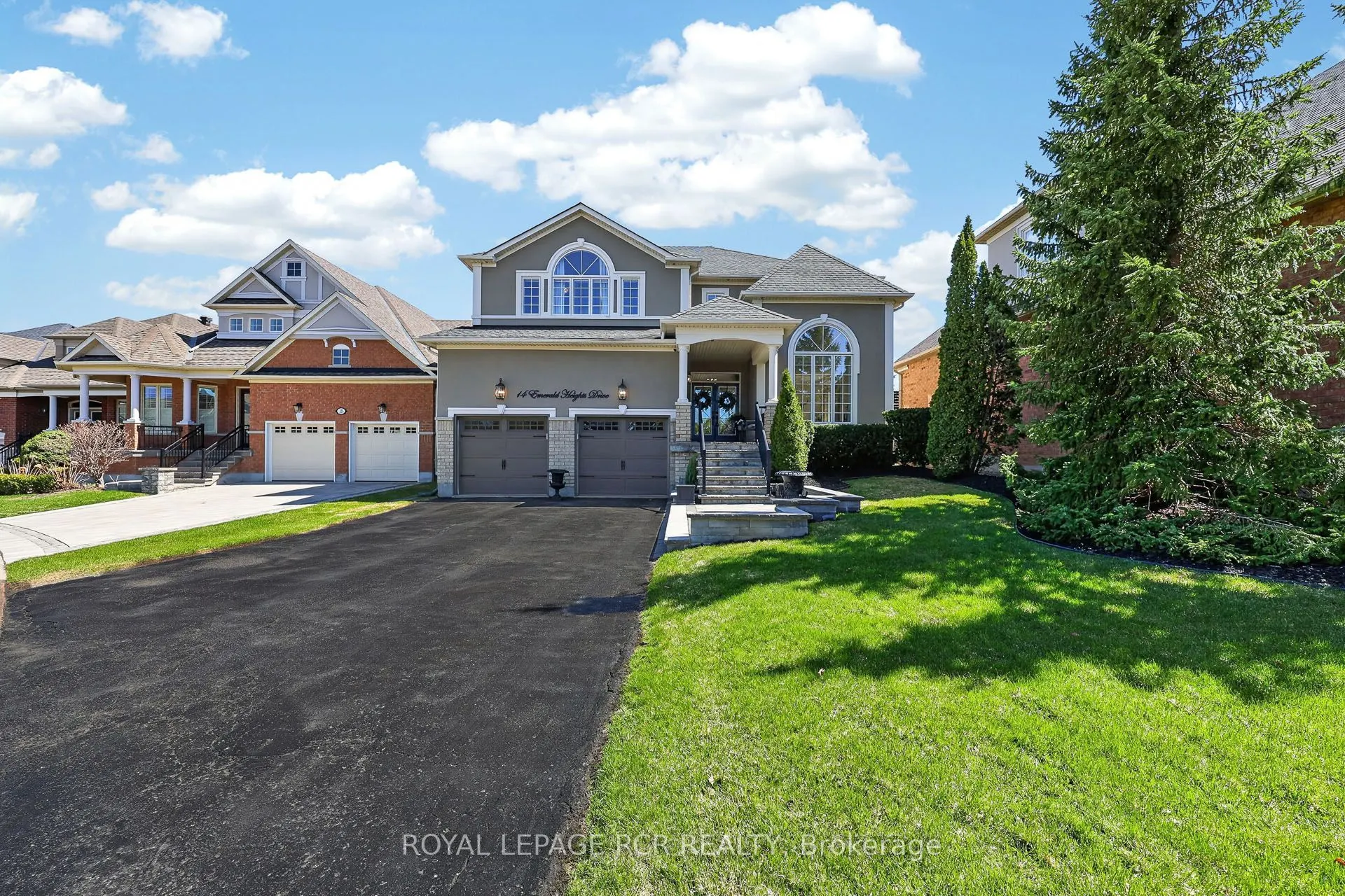 14 Emerald Heights Drive