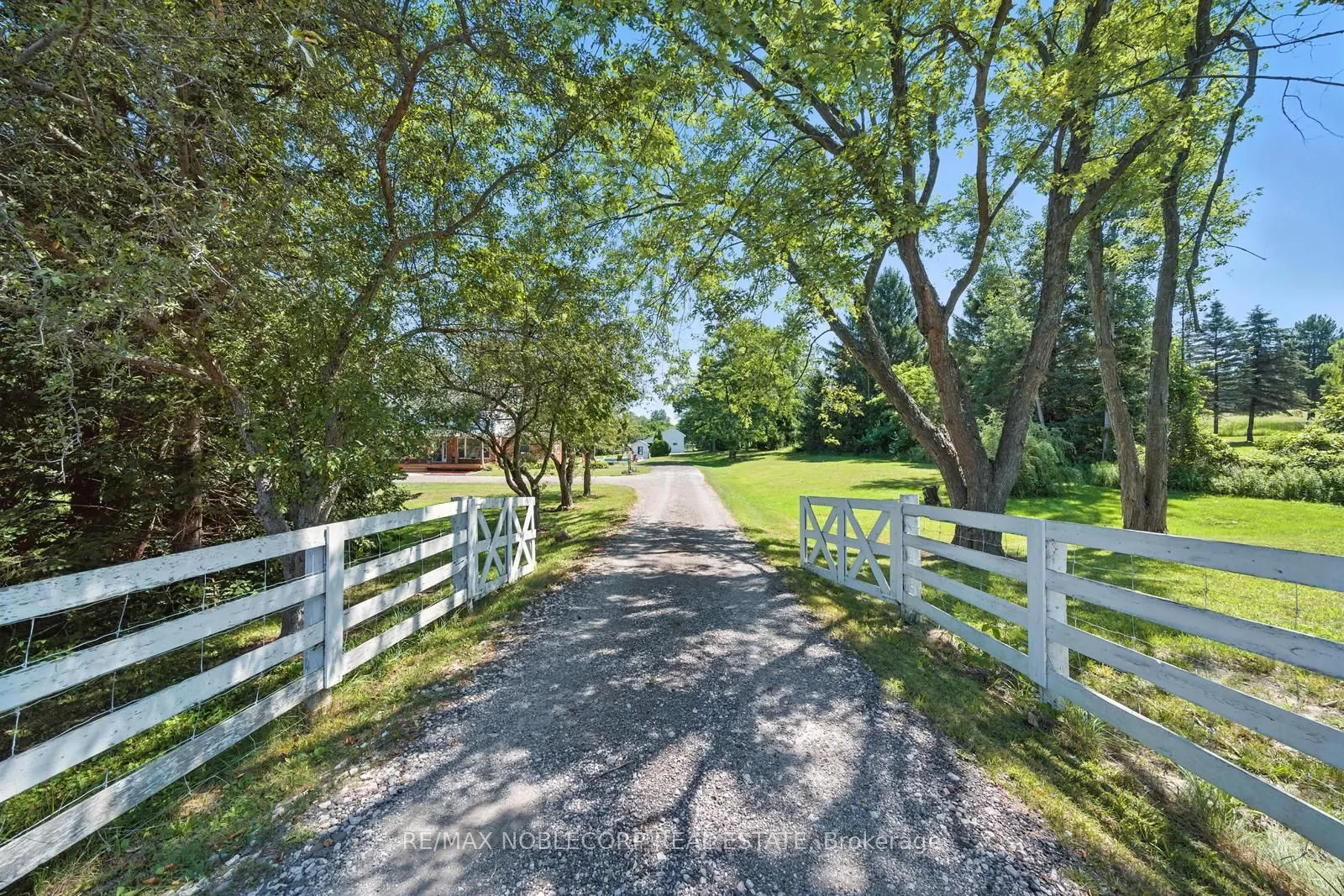 2037 15th Side Road