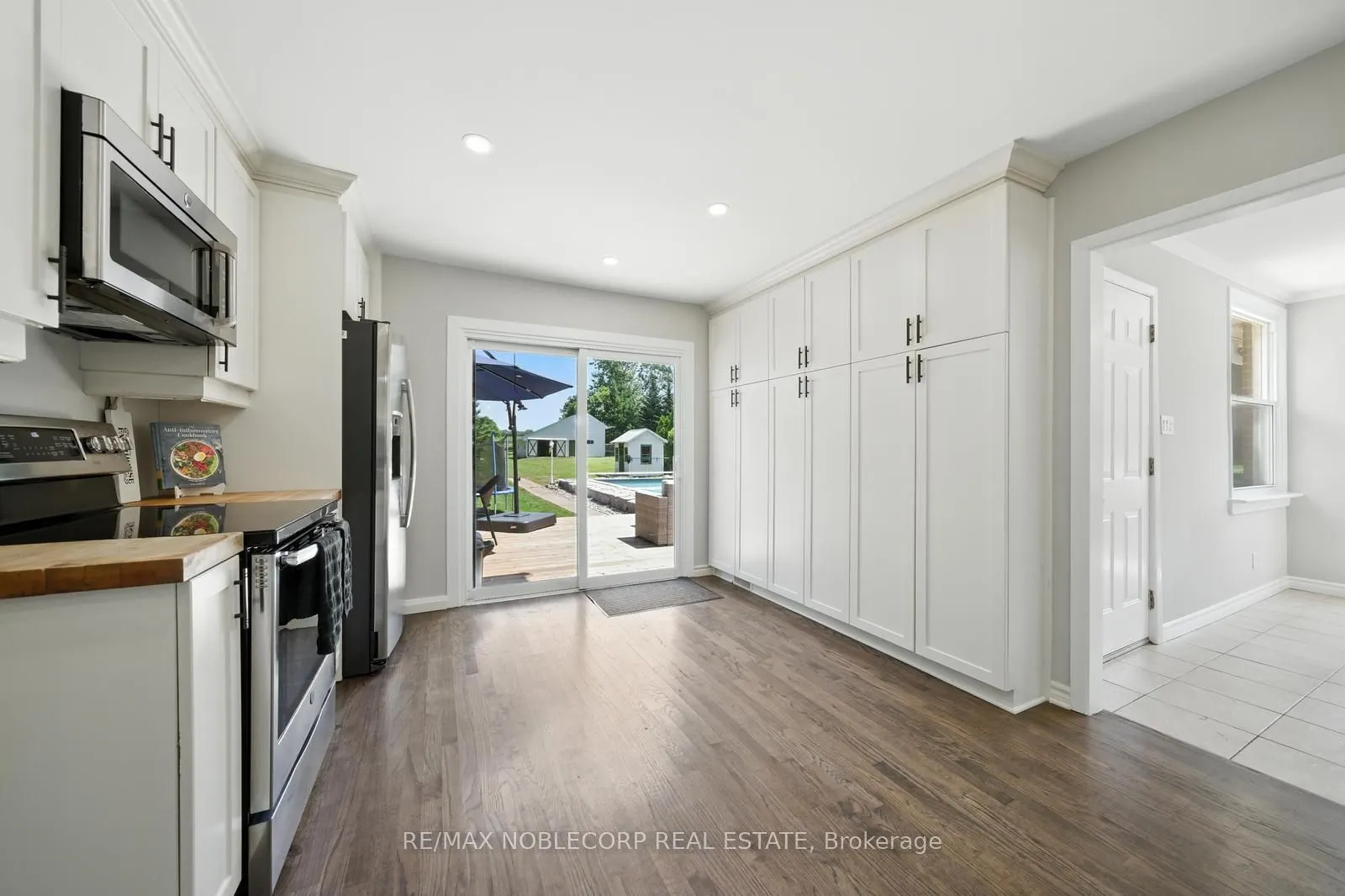 2037 15th Side Road