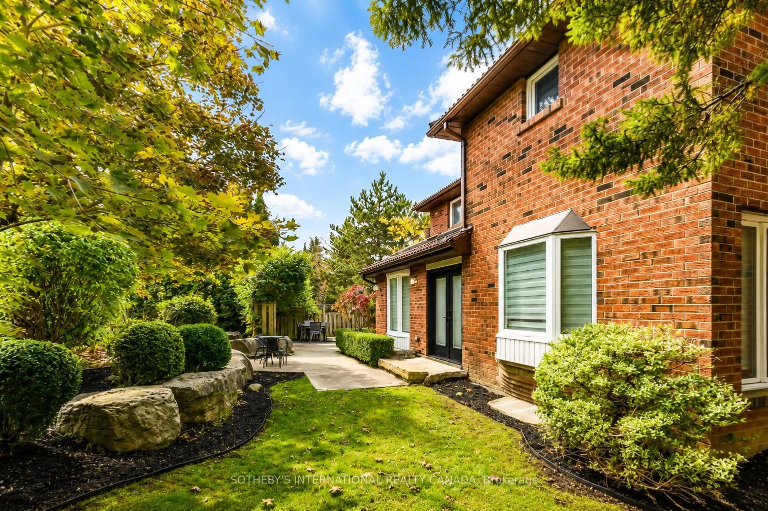 23 Hill Farm Road