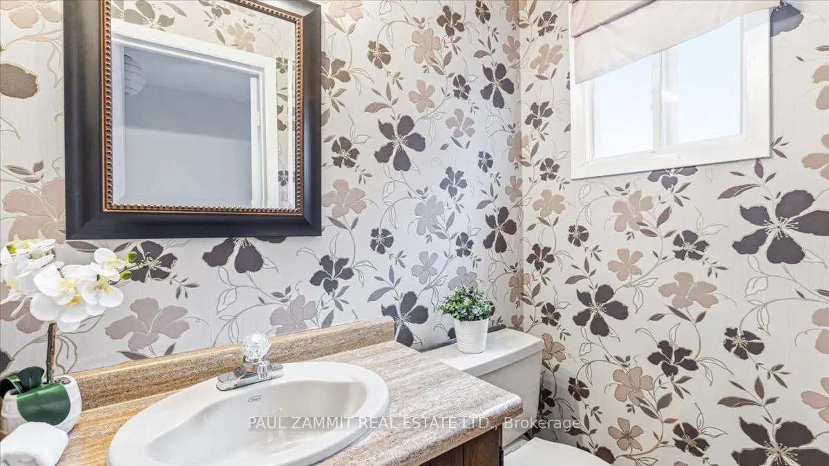 27 Ladyslipper Court