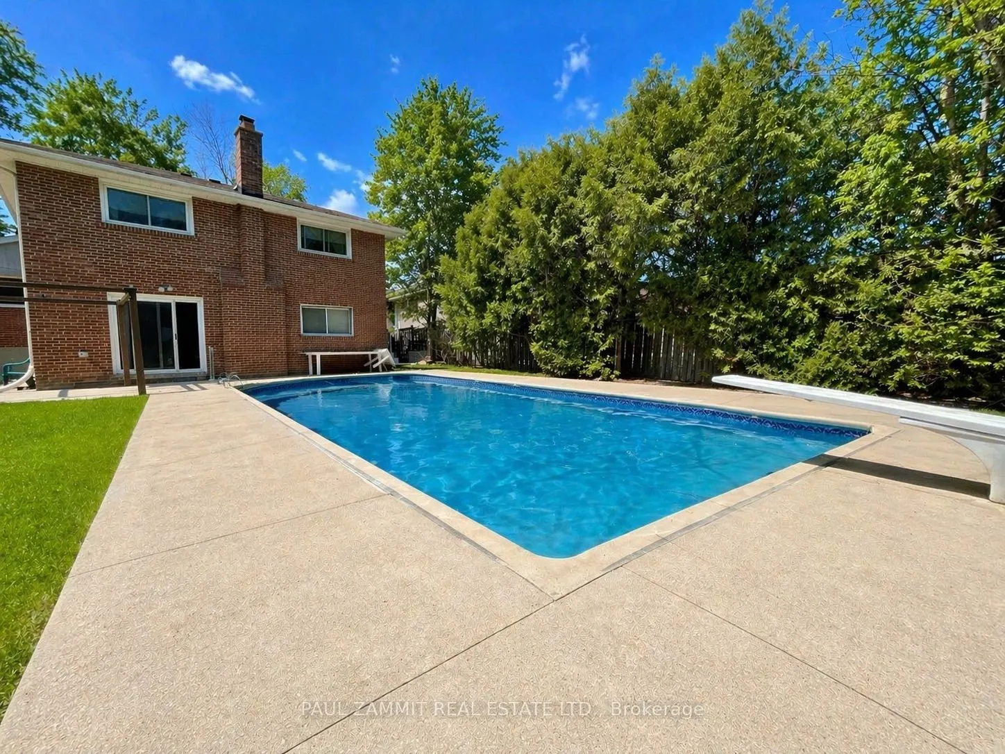 27 Ladyslipper Court