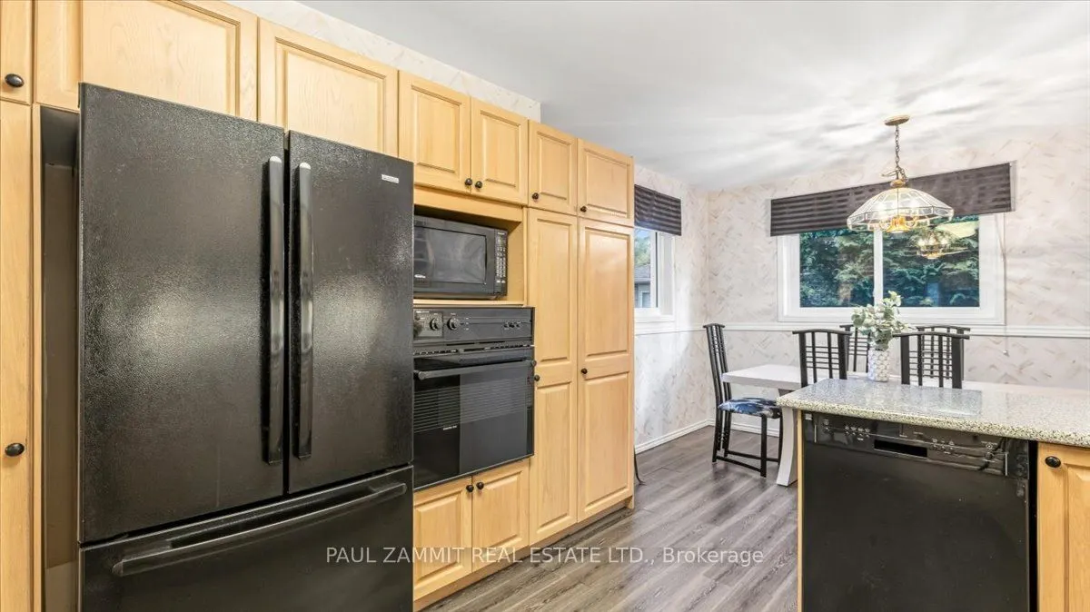 27 Ladyslipper Court