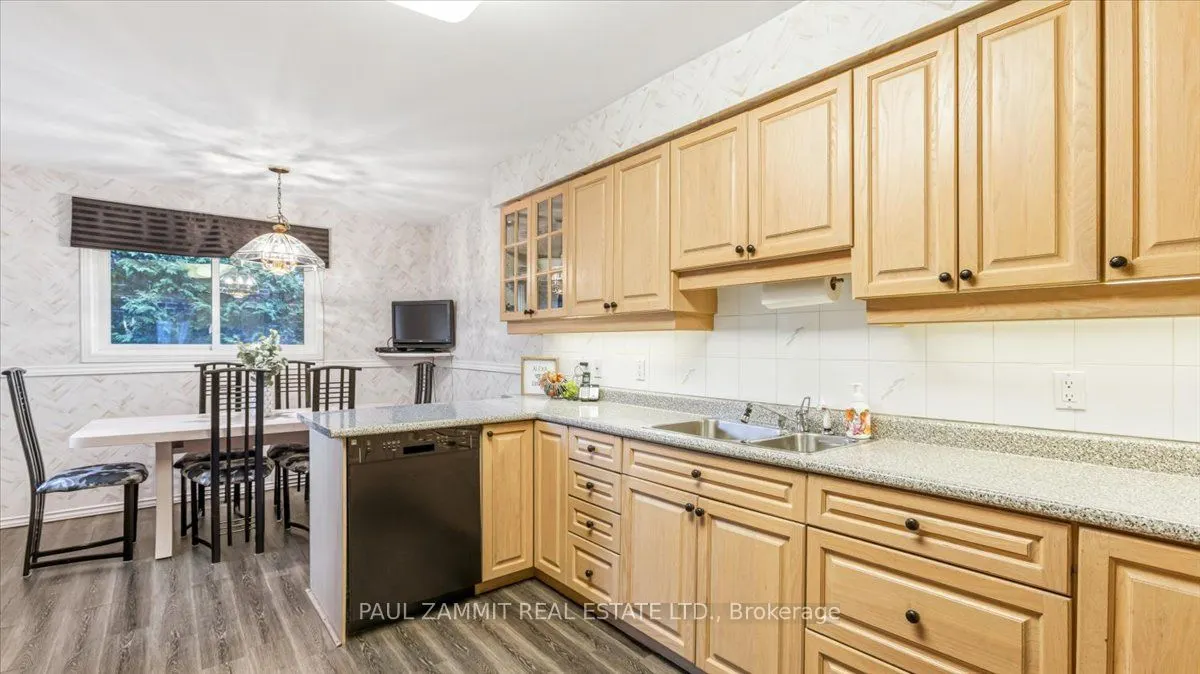 27 Ladyslipper Court