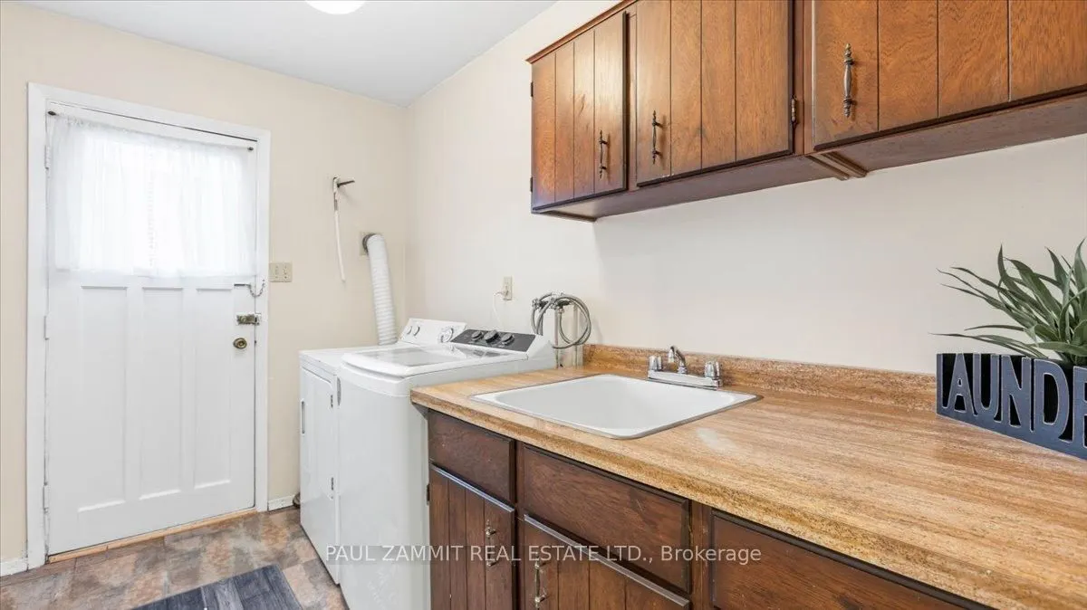 27 Ladyslipper Court